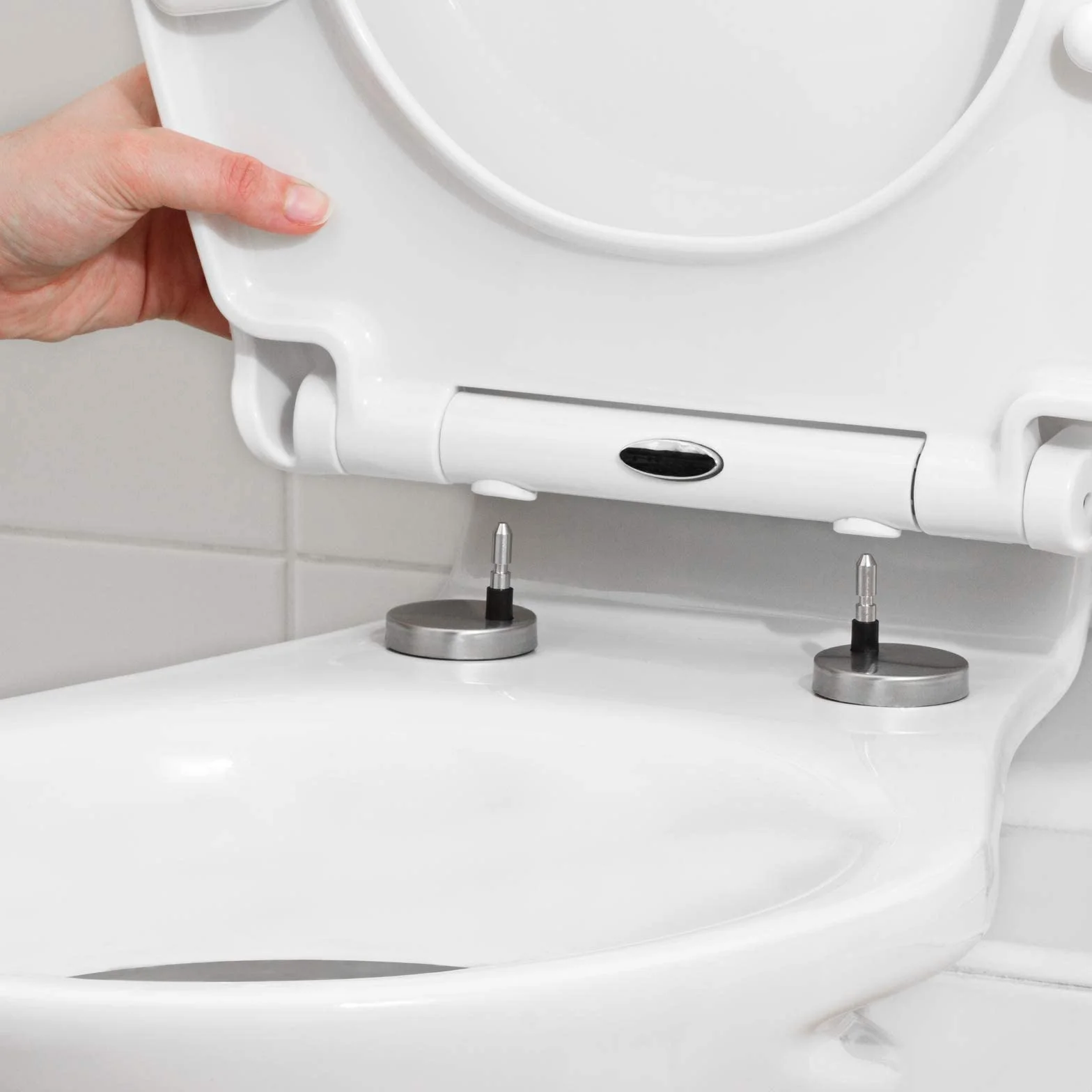 SA Products Tapa WC Universal Ovalada con Cierre Suave y Liberación Rápida, Asiento de Inodoro de Termoestable con Bisagras ABS y Tornillos, 44,1 x 36,5 x 5 cm, Blanco, Fácil Limpieza e Higiene