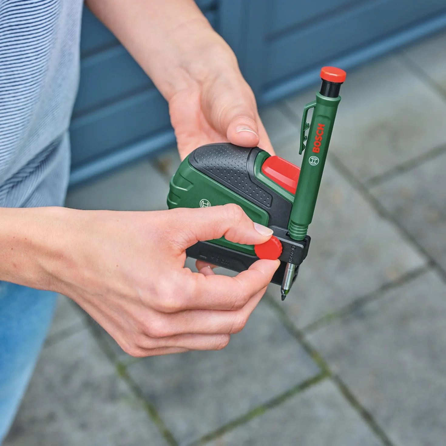 Bosch Cinta Métrica 5 m con Bloqueo Automático, Revestimiento de Nailon, Alta Precisión