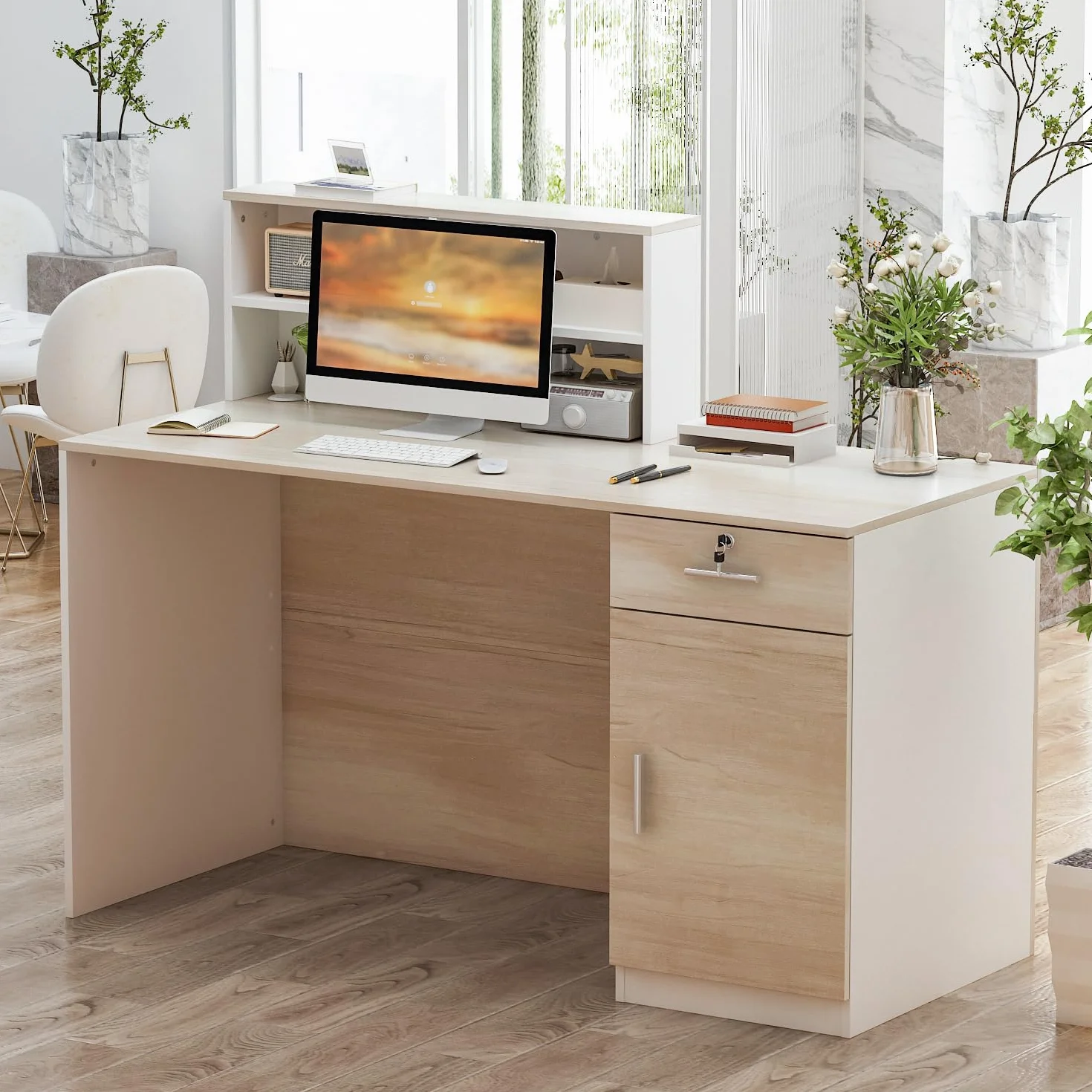 Mesa de recepción con compartimentos abiertos, 1 cajón y 1 armario, color madera y blanco, 140x60