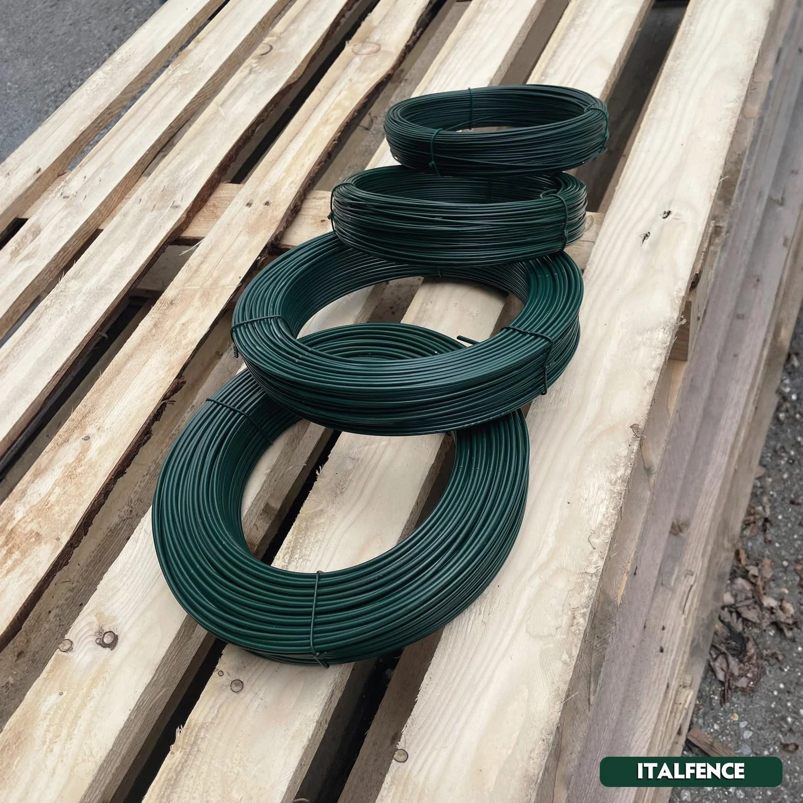 Alambre de hierro plastificado verde para cercados, 100 metros [Ø1,80mm]