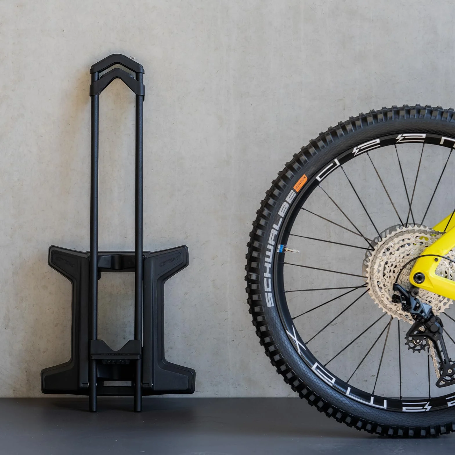 XLC VS-F08 SOP.UNIST.Pro 1 Bici 87x35x13CM MAX.29