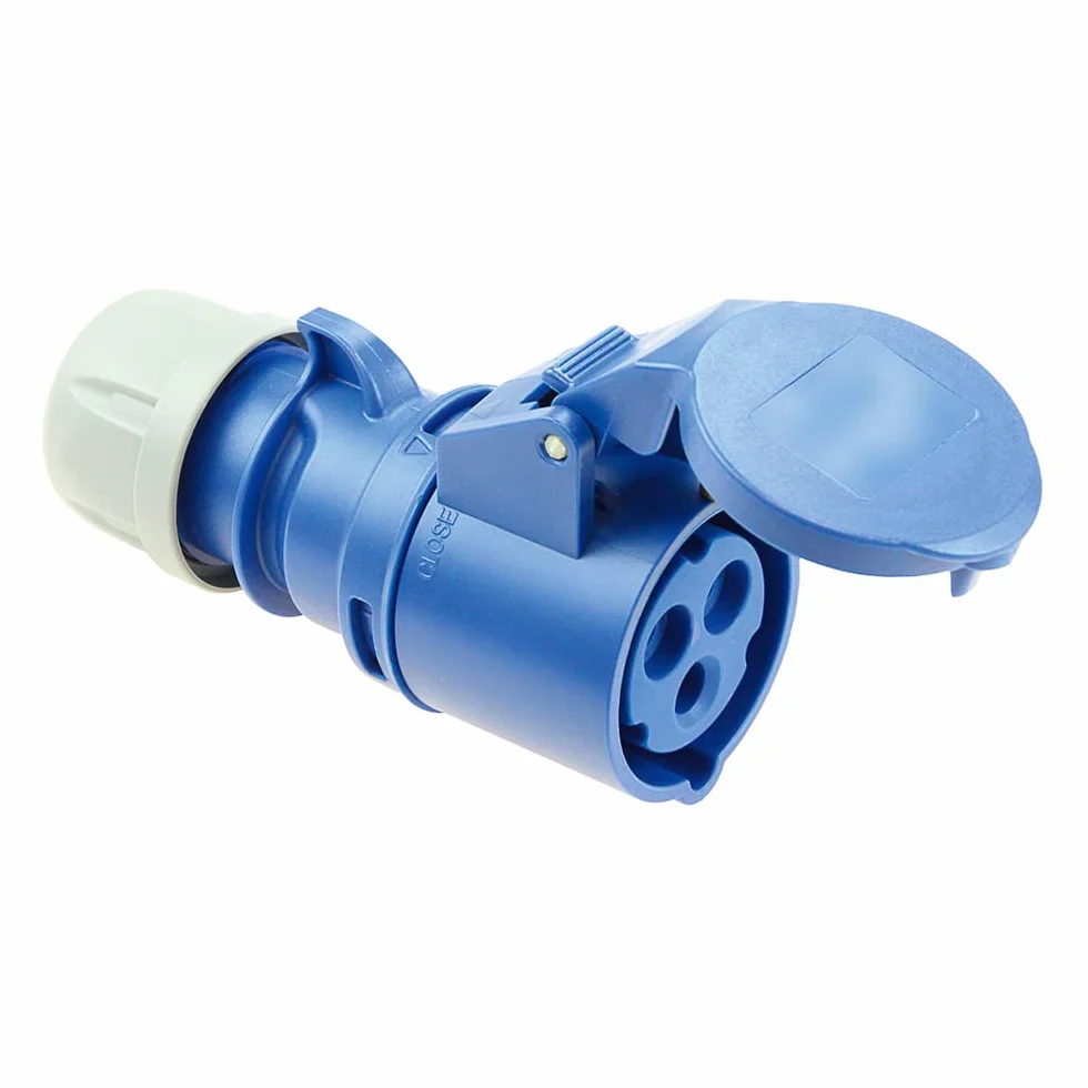 Base aérea 16A con protección tipo P+T, color azul, diseño robusto; ideal para aplicaciones en exteriores y conexiones eléctricas seguras.