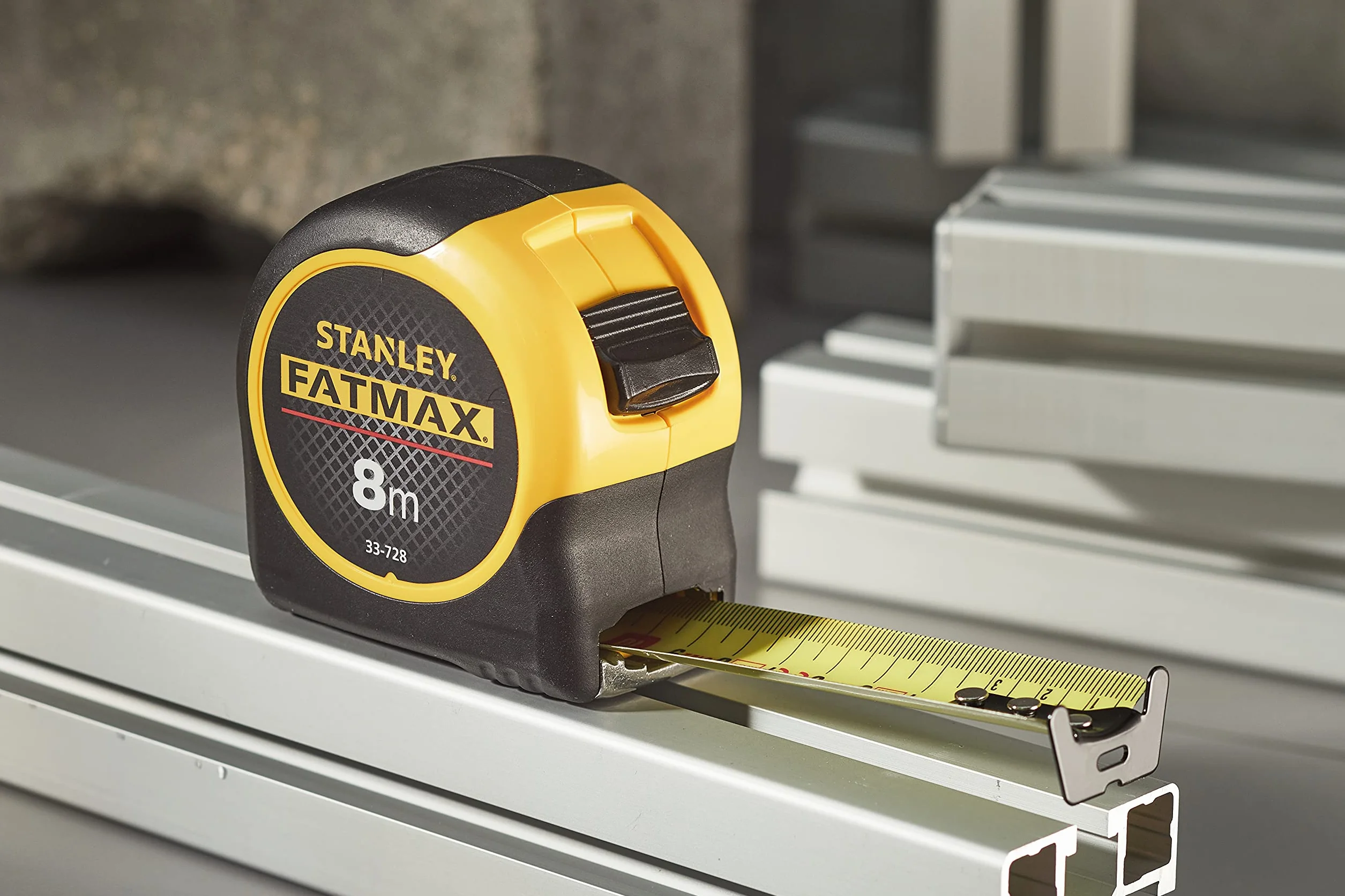 STANLEY 0-33-728 Flexómetro Blade Armor FatMax 8m x 32mm Cinta métrica Mylar