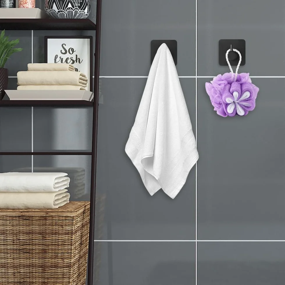 Toallero de Baño, Accesorios baño,Que Incluye 1 toallero, 1 portarrollos y 3 Ganchos. El Conjunto Completo Ofrece soluciones prácticas para el baño (Negro)