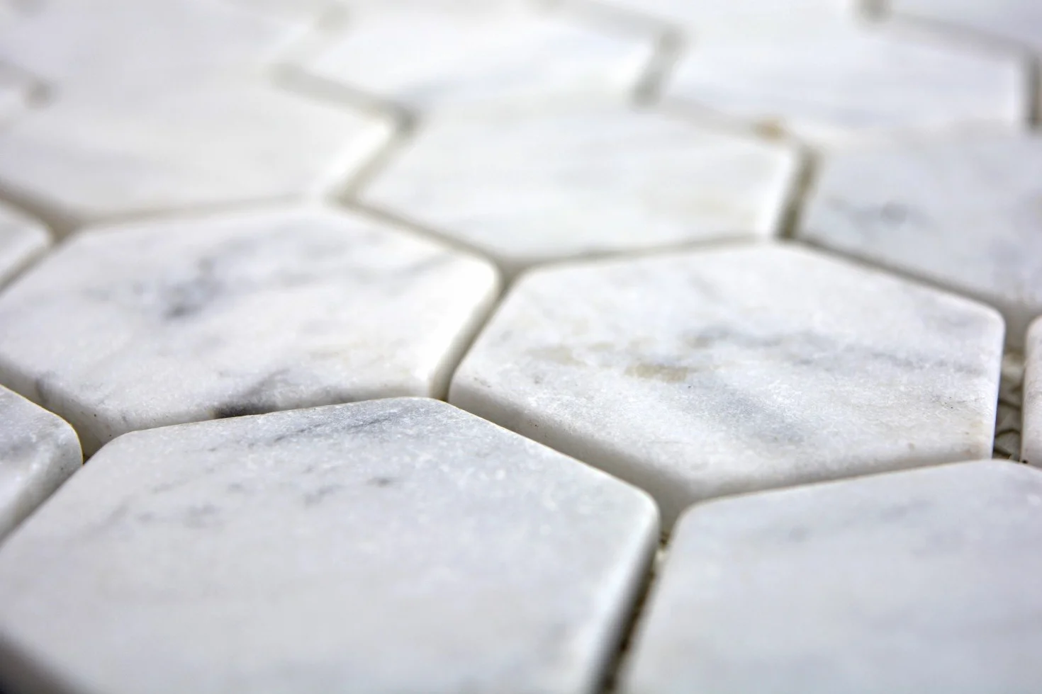 Azulejo de mosaico de mármol natural de piedra hexagonal de mármol blanco aspecto Carrara para suelo, pared, baño, ducha, cocina, espejo de azulejos, revestimiento de bañera, placa de mosaico