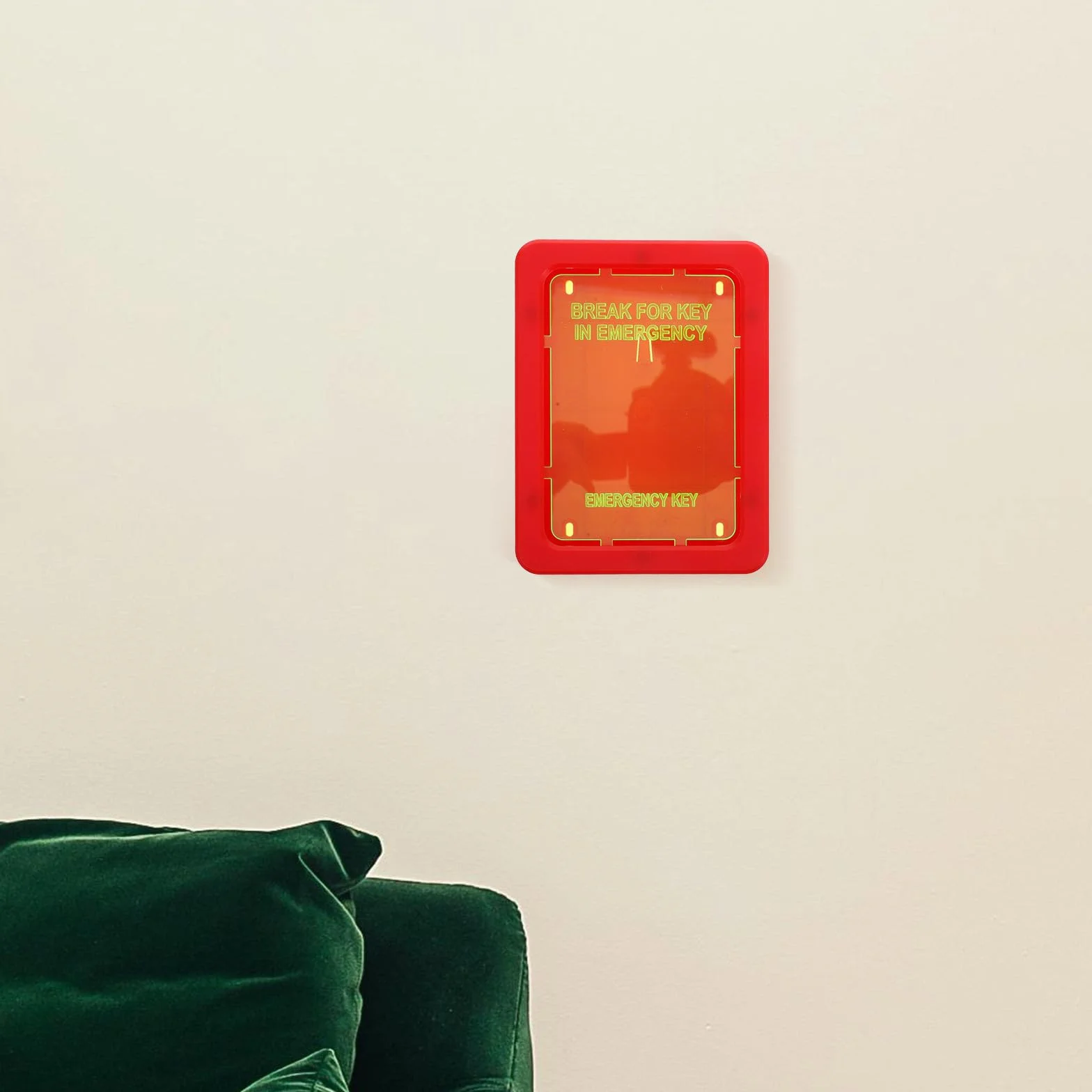 HOMSFOU Caja De Llaves De Emergencia Montada En La Pared Con Cerradura Organizador Multifuncional Para Hogar Y Oficina Armario Seguro Para Almacenamiento De Llaves Y Tarjetas 6.37X4.80X1.37In