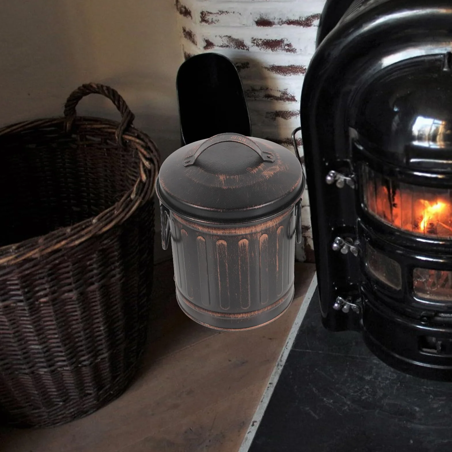 Outanaya Cubo Metálico para Cenizas de Chimenea Resistente y Versátil con Capacidad Amplia y Diseño Fácil de Transportar para Almacenamiento y Traslado de Carbón y Cenizas Interiores y