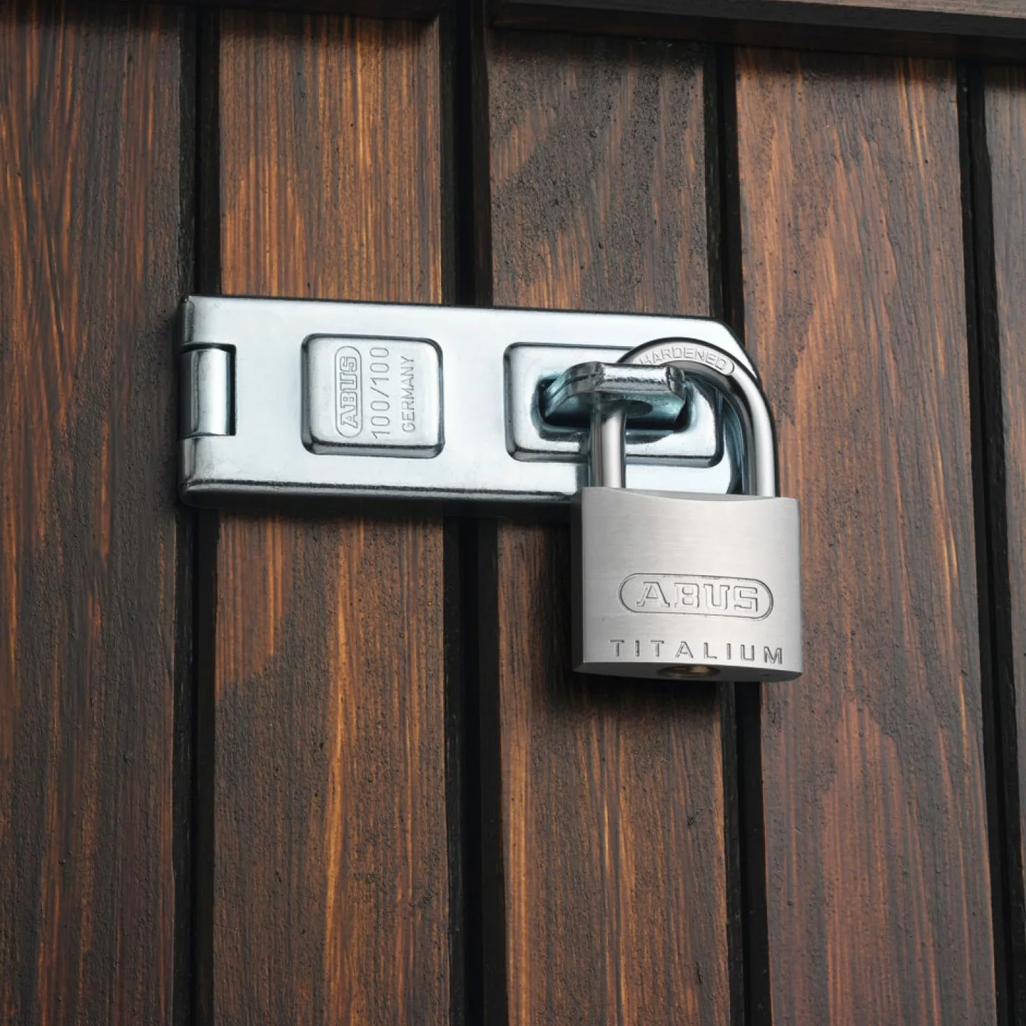 ABUS Candado de Titalium 64TI/40 - juego de 2 - cierre igualado - candado para sótanos con cuerpo de aluminio especial - arco de acero endurecido - nivel de seguridad ABUS 5