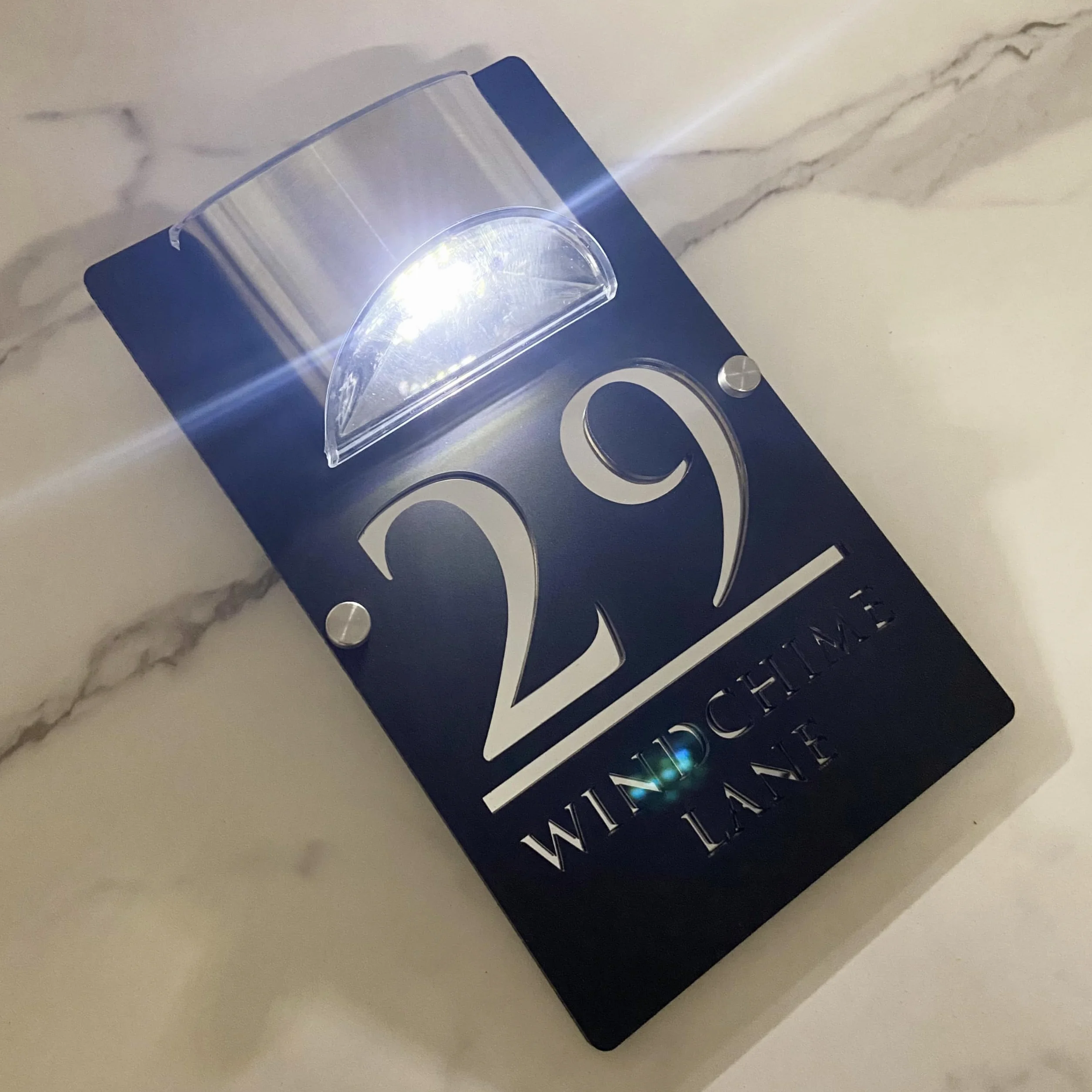 Letrero LED personalizado para número de puerta con energía solar, placa de dirección 3D moderna cortada con láser, letrero de dirección exterior impermeable