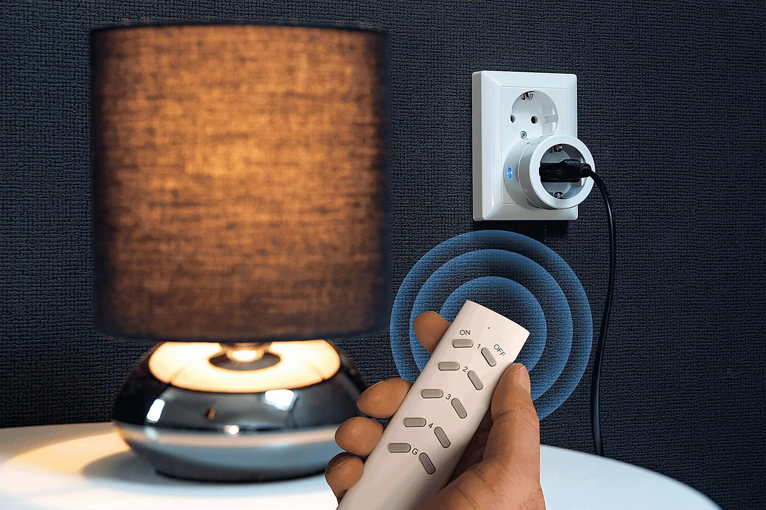 SEC 24 enchufes radiocontrolados con mando a distancia, enchufe radiocontrolado de 3680 vatios, enchufe conmutable programable, 6 enchufes con 2 mandos a distancia, blanco | con Interruptor,Programador,Tomada, para Decoración Navideña de Interior y Electr