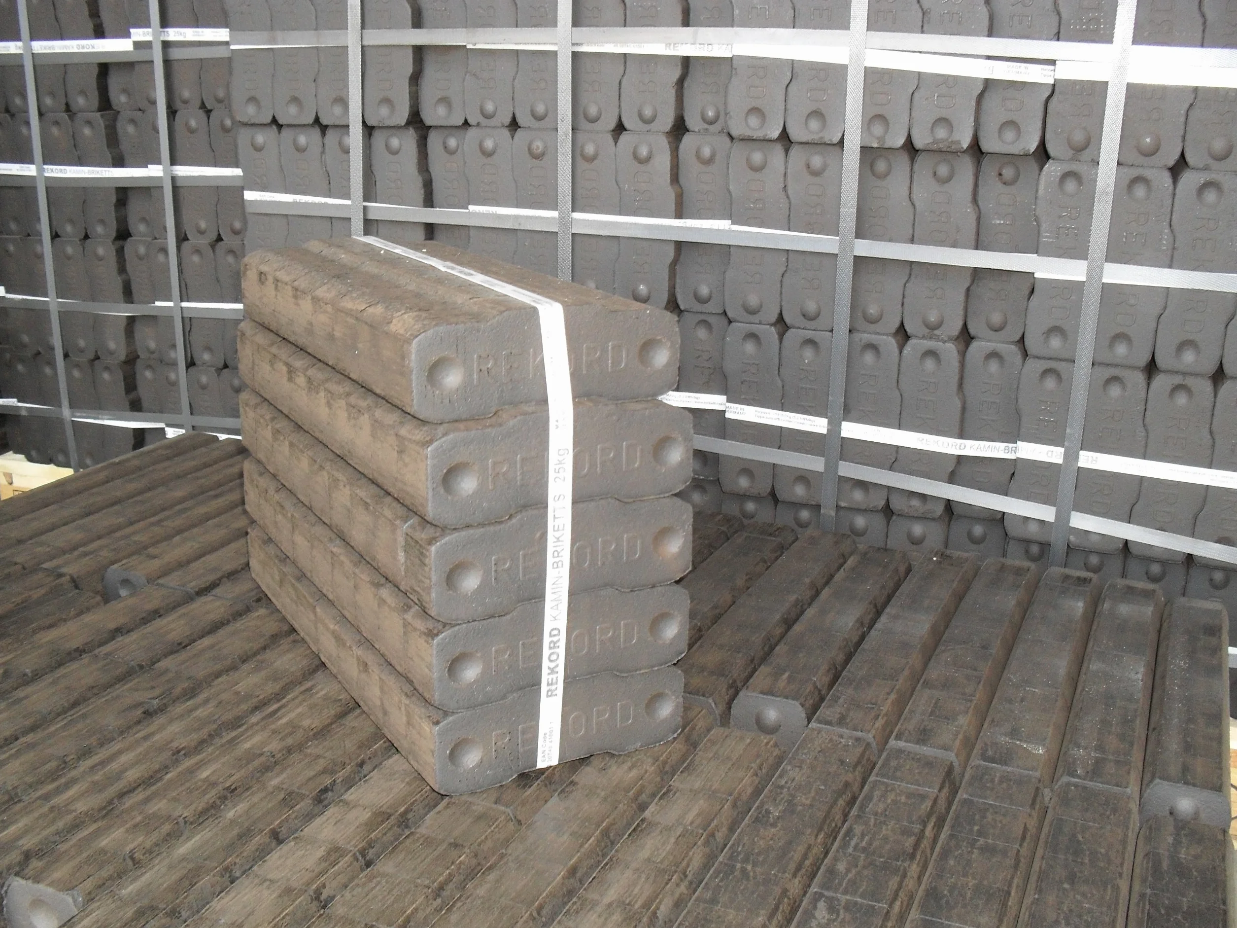 Briquetas, carbón 25 kg en fardo
