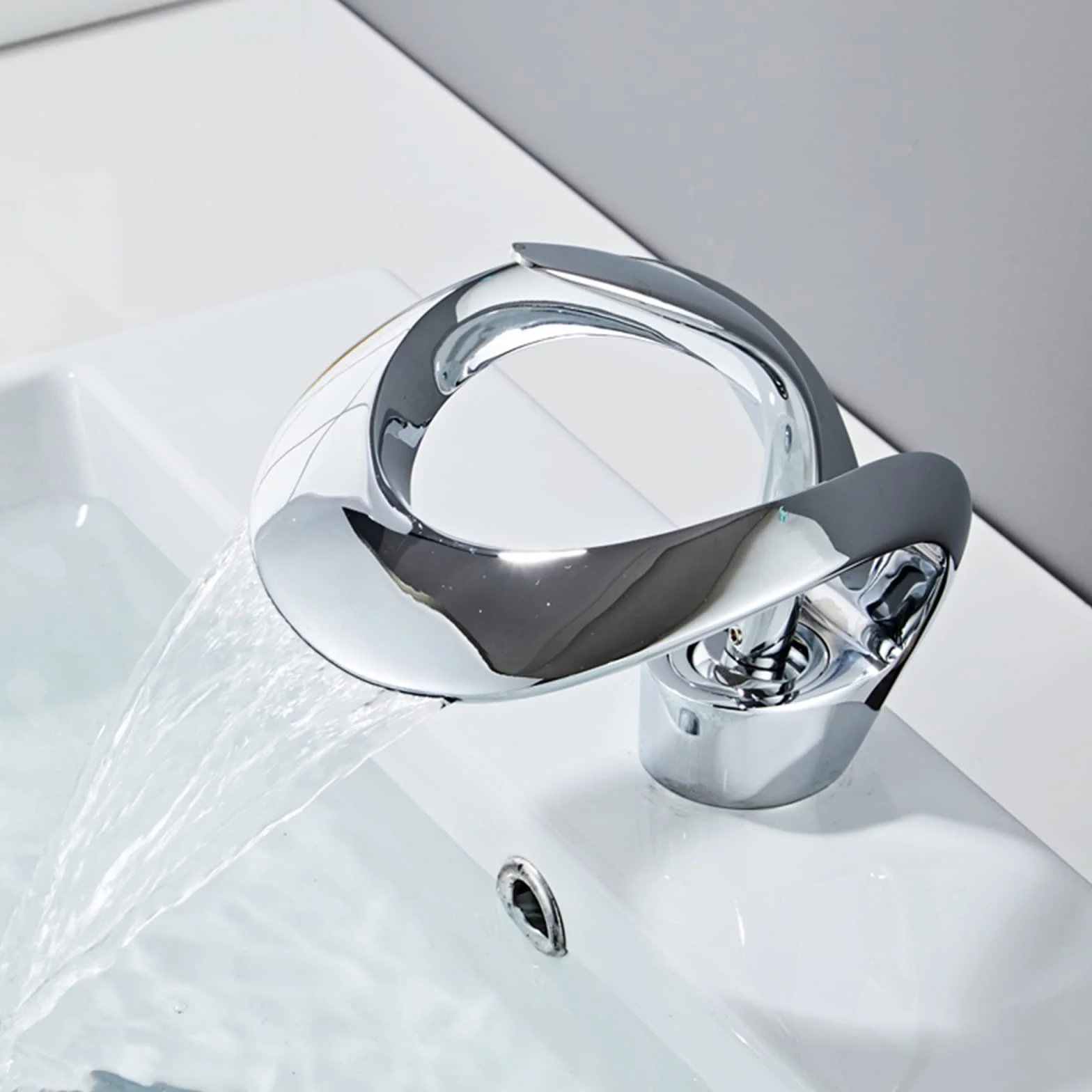 Grifo de lavabo,Grifo Lavabo Cascada Moderno,Grifo de lavabo con bonito diseño,Grifo de baño para agua fría y caliente, Válvula De Cerámica,Ajustable de Caliente y Frío,Cromado,Normal