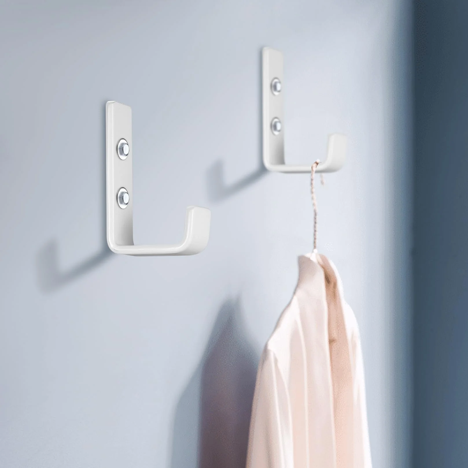 2 Pcs Ganchos para Colgar Bicicletas, Gancho Pared de Garaje, Gancho Bicicleta Pared, Soporte Ganchos en J Ganchos Pared de Garaje Garage para Colgadores Herramientas Eléctricas, Blanco