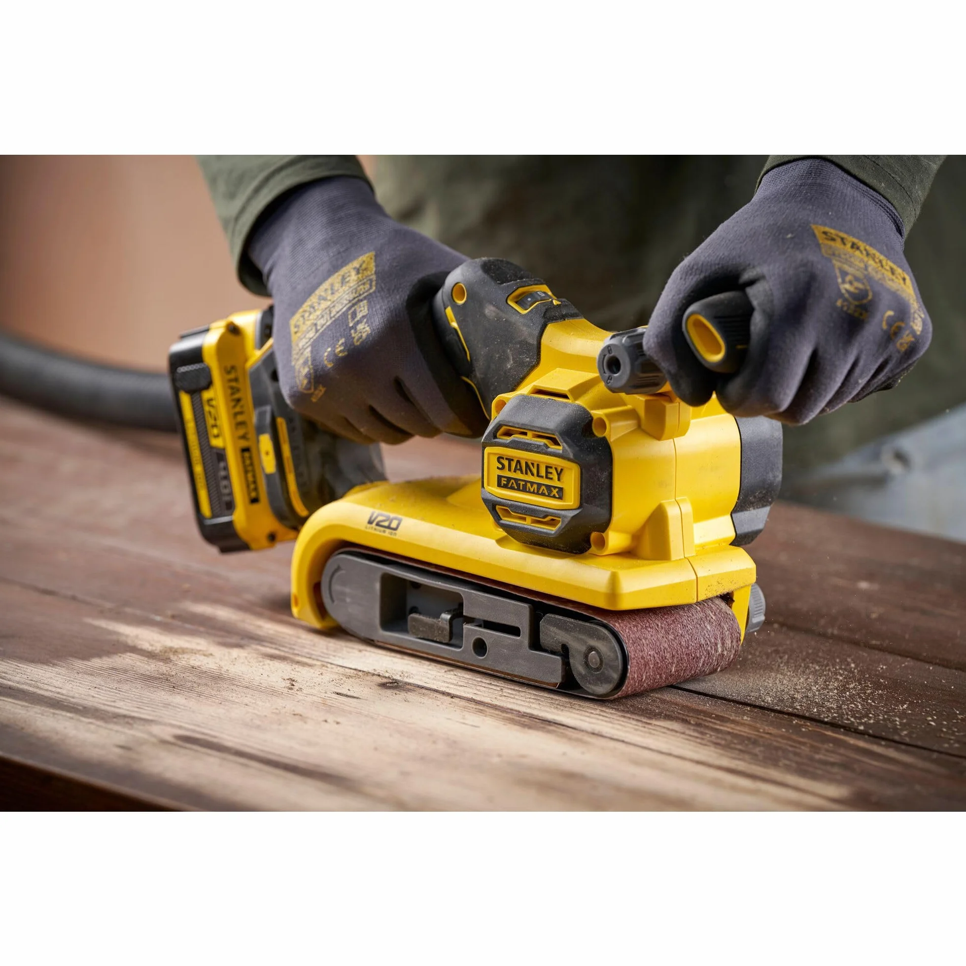 Lijadora de Banda + 1 abrasiva – Batería de Litio (saños) – Stanley FATMAX V20 – SFMCW223B-XJ – 18 V