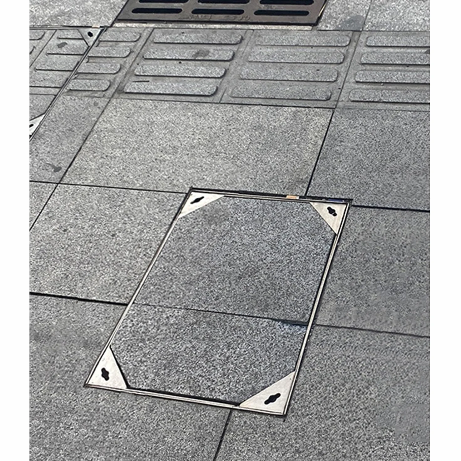 Tapa De Arqueta Y Marco Rectángulo, Empotrada Tapa De Tanque Séptico De Acero Inoxidable 304, Cubierta De Cuenca De Aguas Residuales Invisible Para Patios Y Aceras(60x80cm)