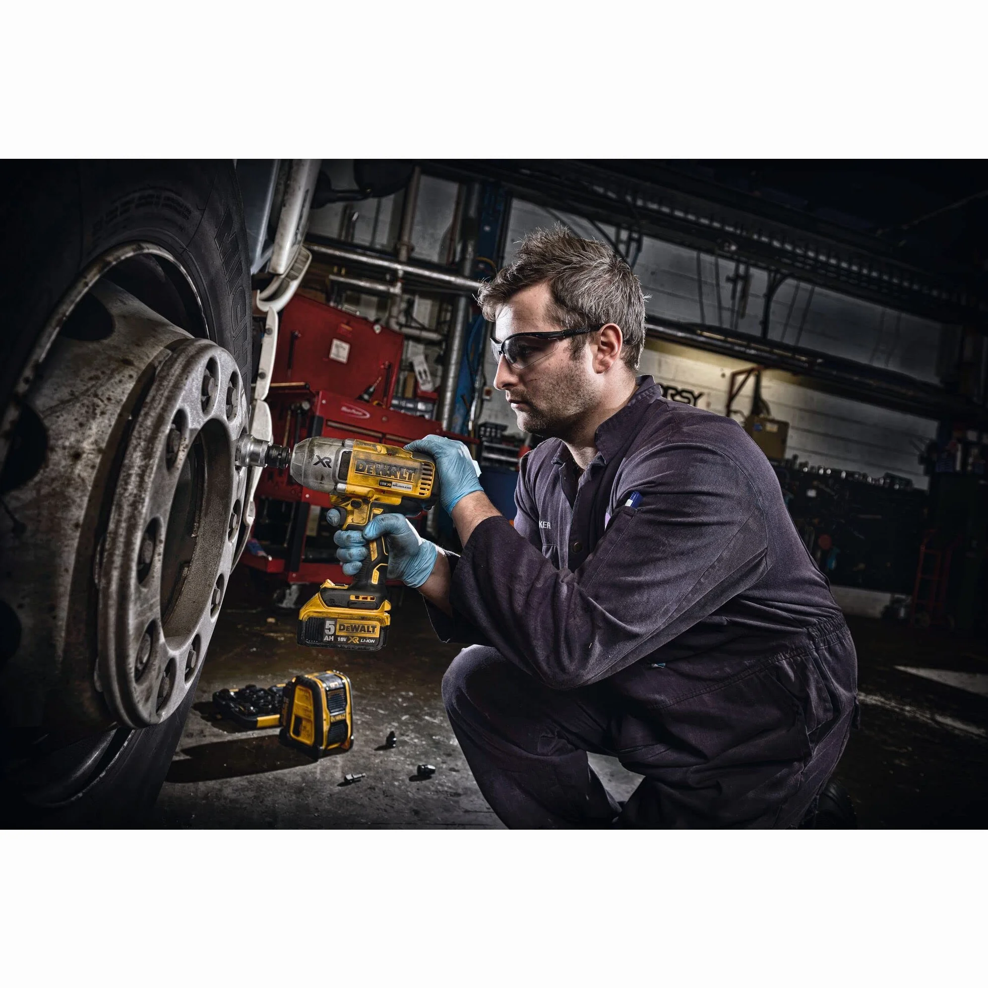 DEWALT DCF899N-XJ - Llave de impacto XR 18V sin cargador/batería
