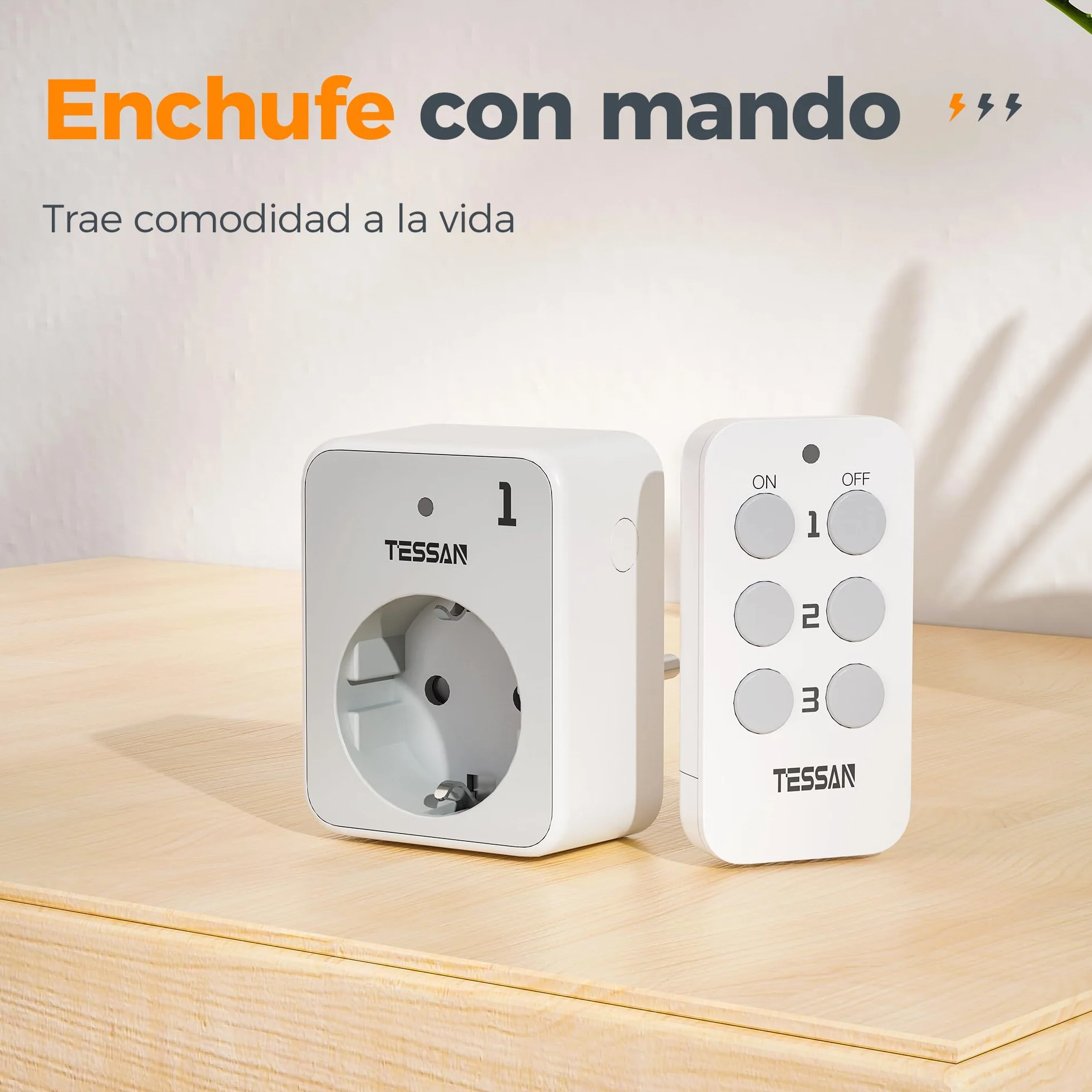 TESSAN Kit de Enchufe con Mando a Distancia | 3 Enchufe Programable con 1 Mando a Distancia, Alcance de 30,5M, para Adornos, Electrodomésticos y Lámparas, 3600 W, Gris