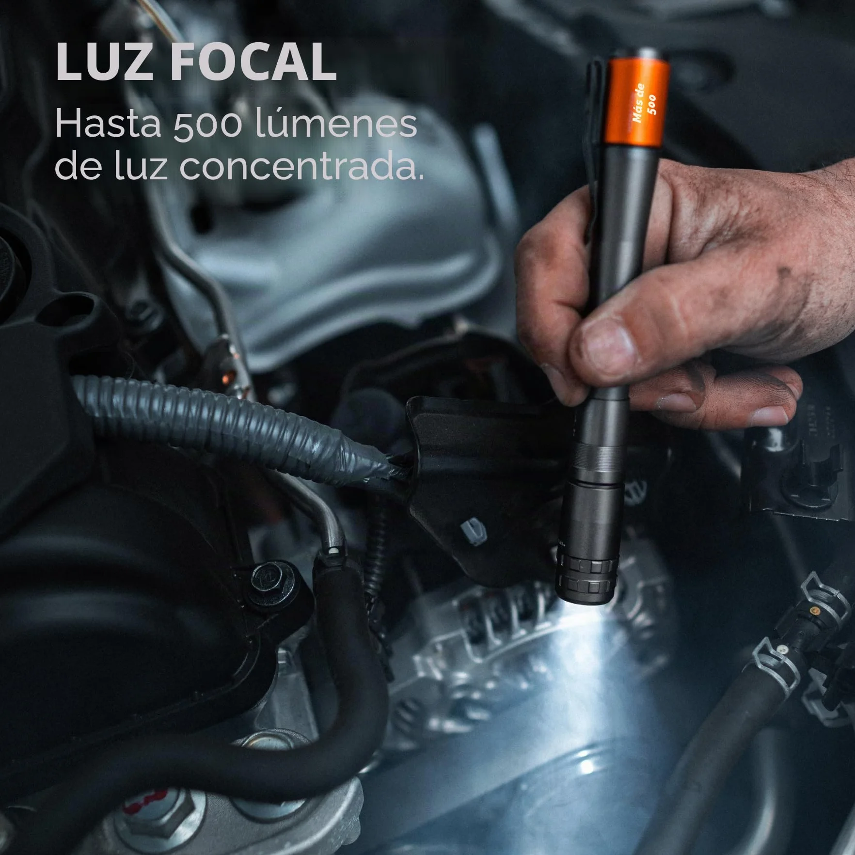 NEBO Inspector 500+ Bolígrafo con Luz - Recargable de 500 Lúmenes en Tamaño de Bolsillo con Clip de Acero - Cable de Carga USB, Impermeable IPX7 y Base Magnética