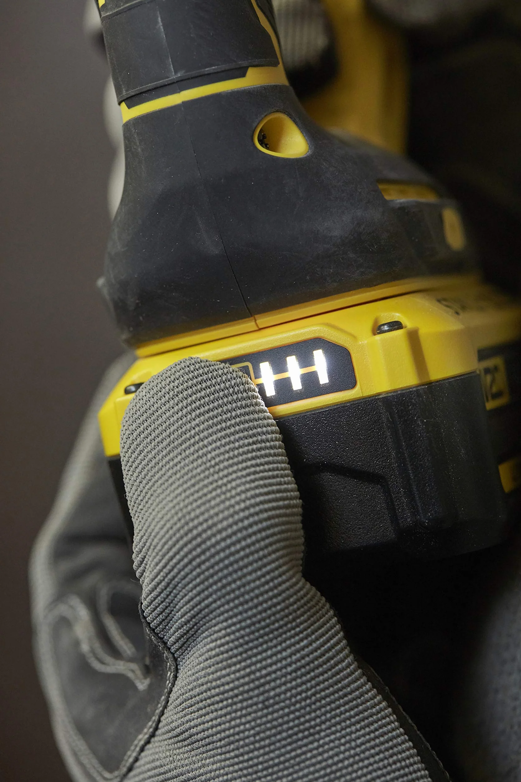STANLEY FATMAX Martillo SDS-Plus V20 18V, Motor Sin Escobillas, 2J Impacto, 3 Modos (rotativo, percutor y cincelador), Incluye: 2 Baterías 4.0Ah, Cargador, Maletín PRO-STACK, SFMCH900M22-QW