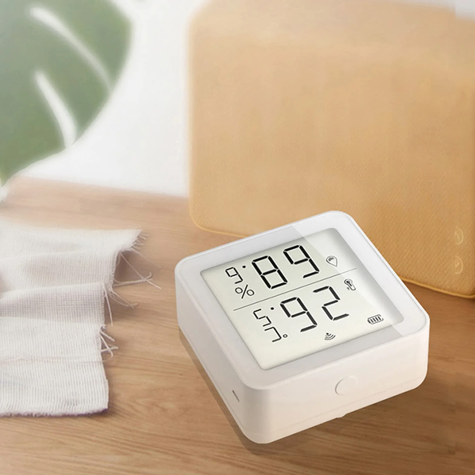 WiFi Tuya Sensor de Temperatura inalámbrico, Smart Life Digital Termómetro Higrómetro Interior, Compatible con Alexa, con Almacenamiento de Datos y Funciones de Alarmar