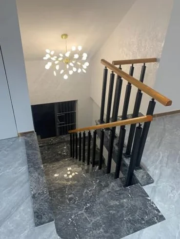Ejes de barandilla de metal ajustables, balaustres cuadrados modernos de 270° para interiores y exteriores, terraza, porche, hormigón y escalones de madera