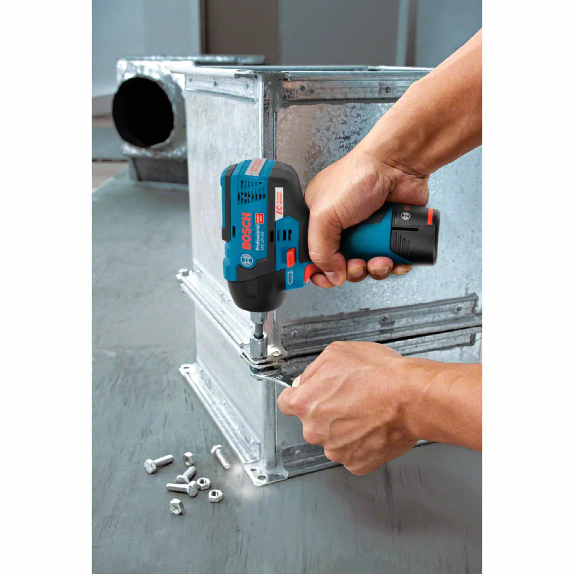 Bosch Professional 12V System atornillador de impacto a batería GDS 12V-115 (par de apriete máx. 115 Nm, fuerza de impacto 0-3100 ipm, incl. bandeja para L-BOXX, sin batería/cargador)