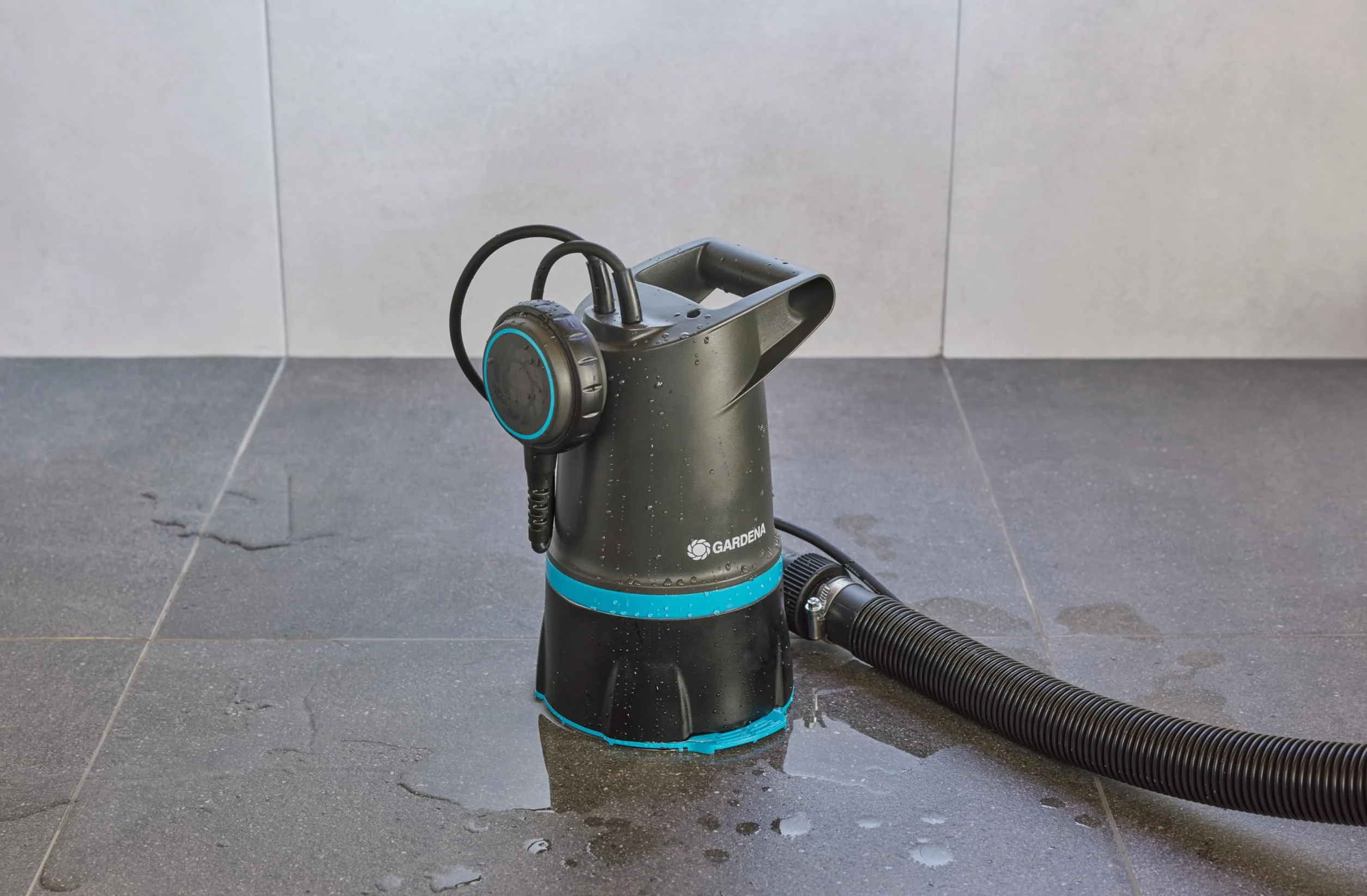 Gardena 20000 BASIC Bomba sumergible 2 en 1 aguas limpias y sucias 20.000 l/h interruptor de flotador