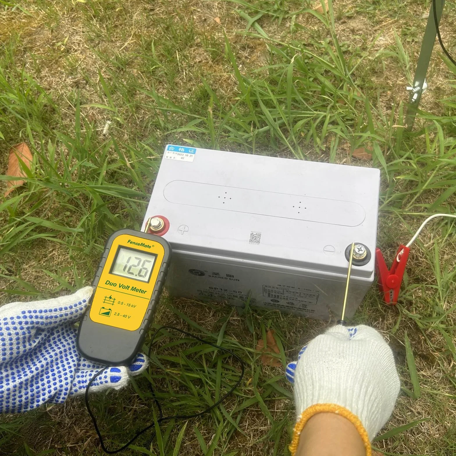 FenceMate Comprobador digital de vallas y batería/batería para comprobar la tensión de la valla eléctrica de 0,5 – 15 kV y voltaje de la batería 2,5-40 V, dispositivo de prueba de valla eléctrica para