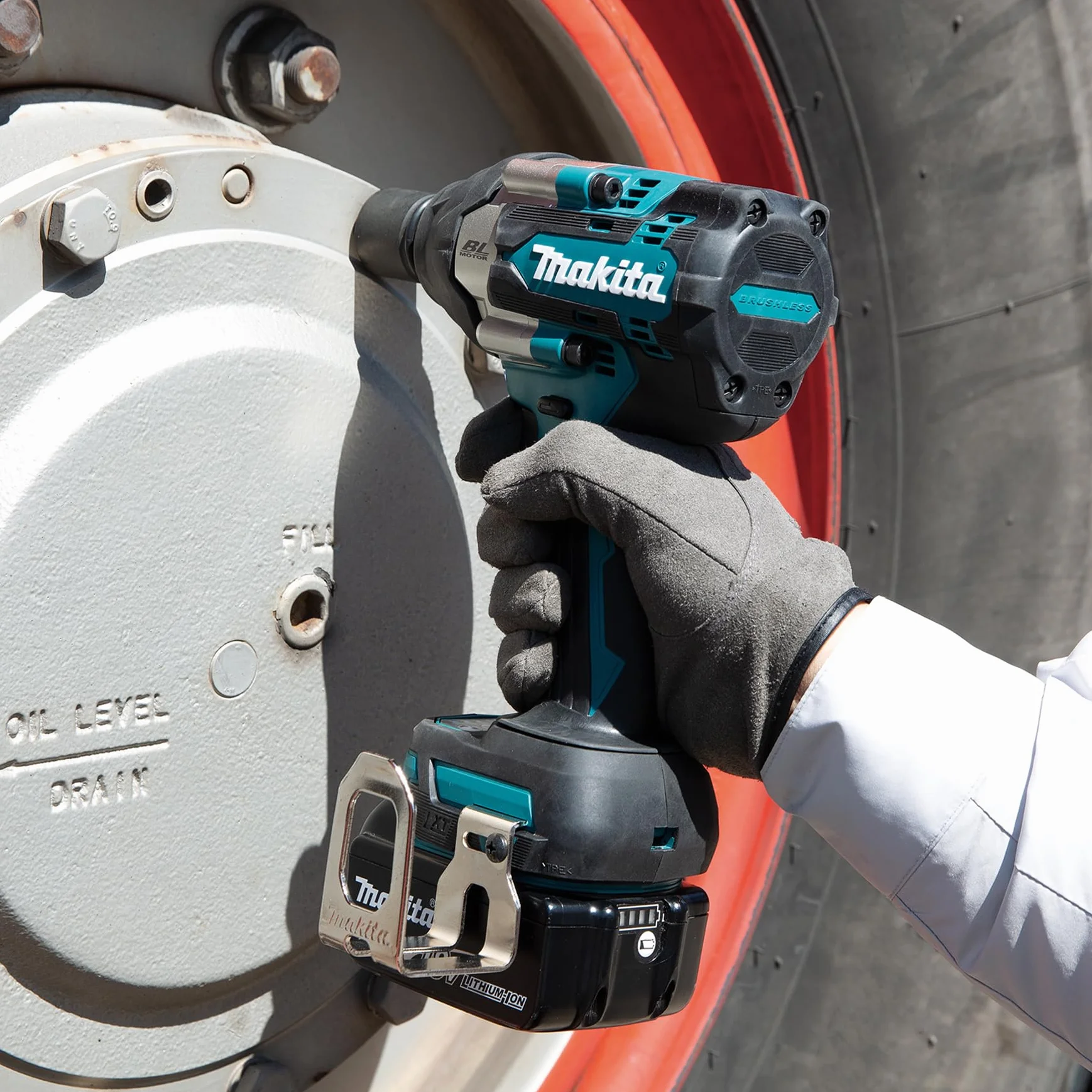 Makita DTW701Z Atornillador de impacto inalámbrico de 18 V (sin batería, sin cargador)