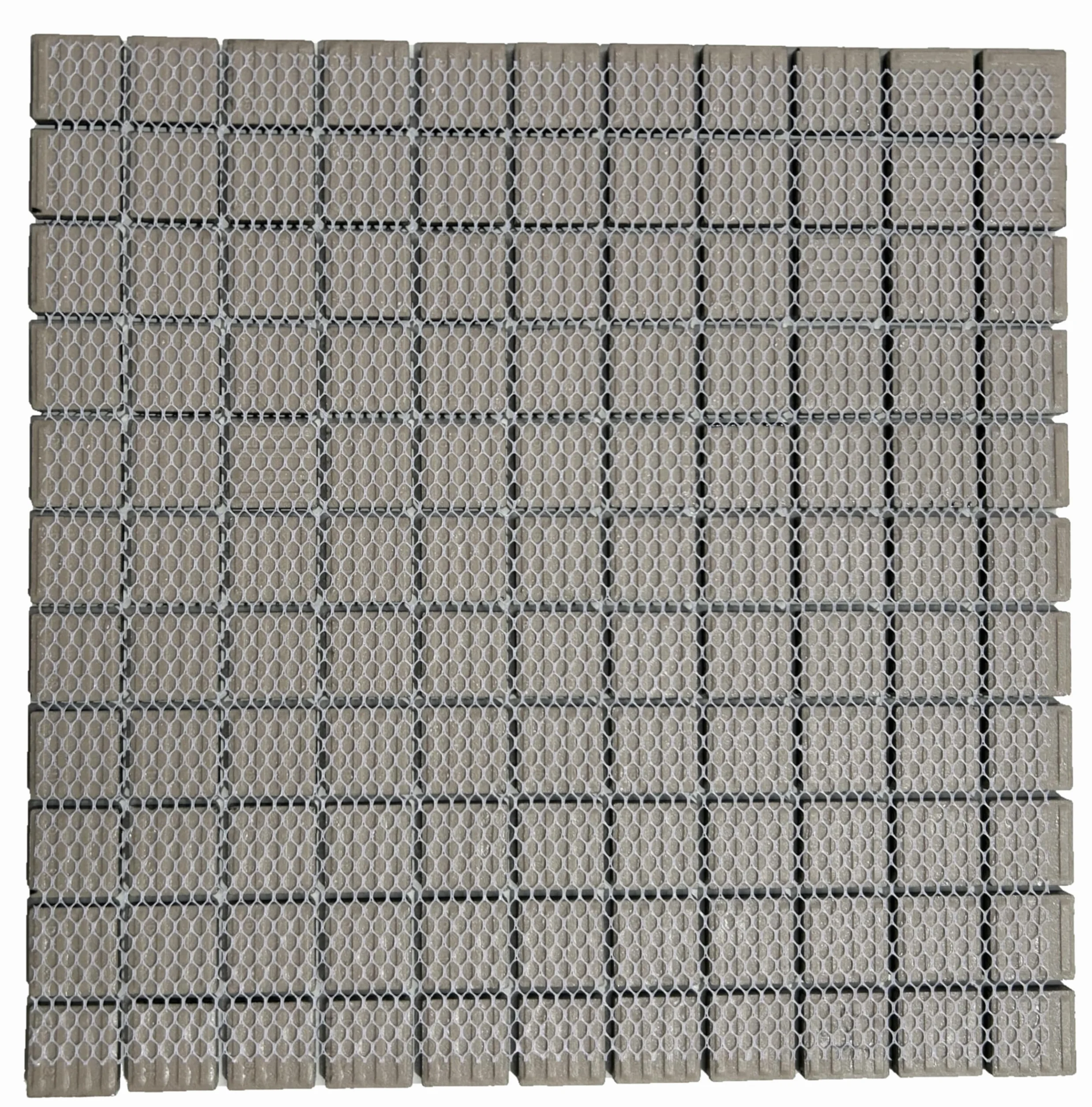 Modelo M019 (Negro Mate) Mosaico enmallado de Porcelanico. Medida 2,5x2,5cm. Pegado en Mallas de 30x30cm.