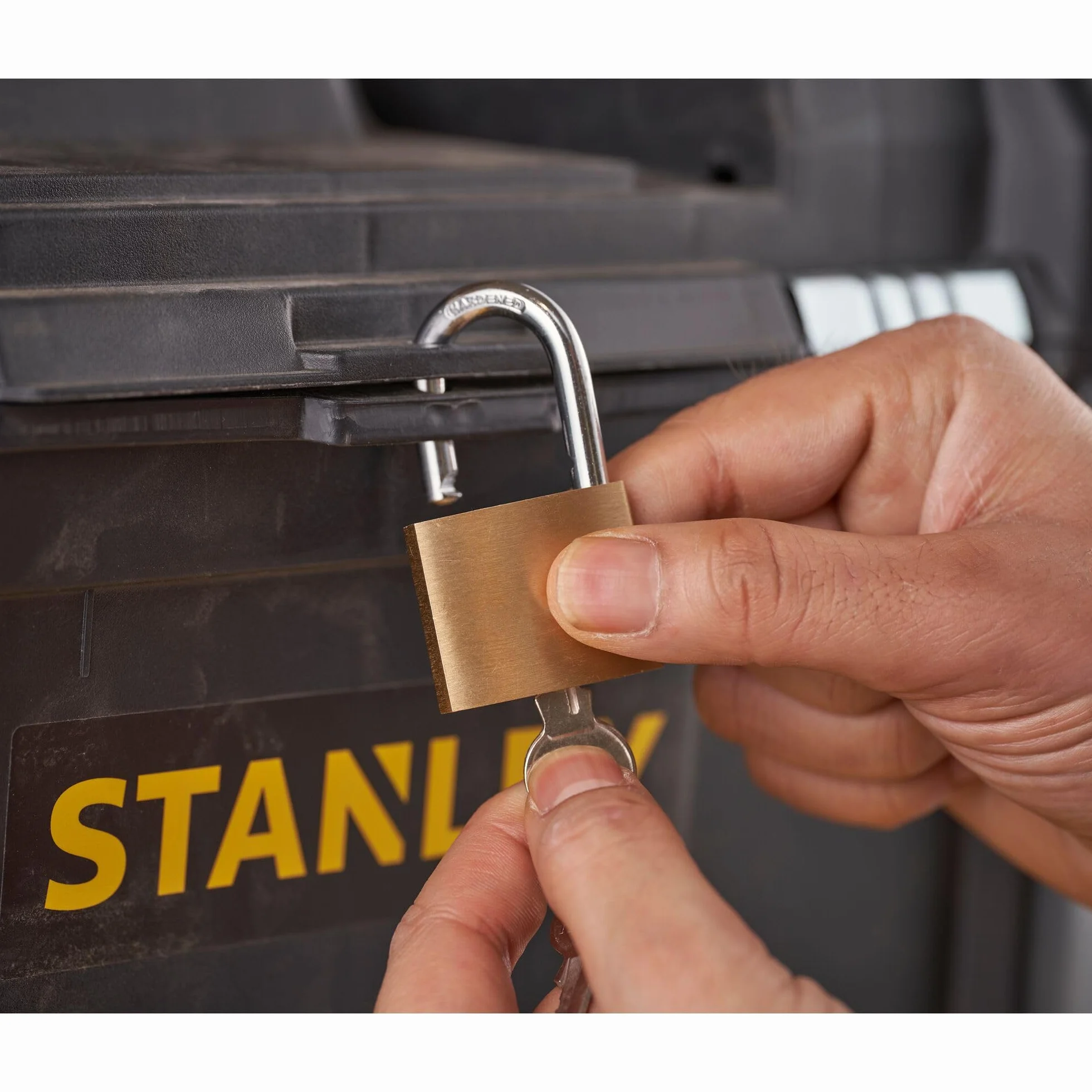 STANLEY Caja de Herramientas Rodante Esencial, Taller Móvil 3 en 1 con Unidades Apilables, Solución Portátil para Herramientas, STST1-80151.