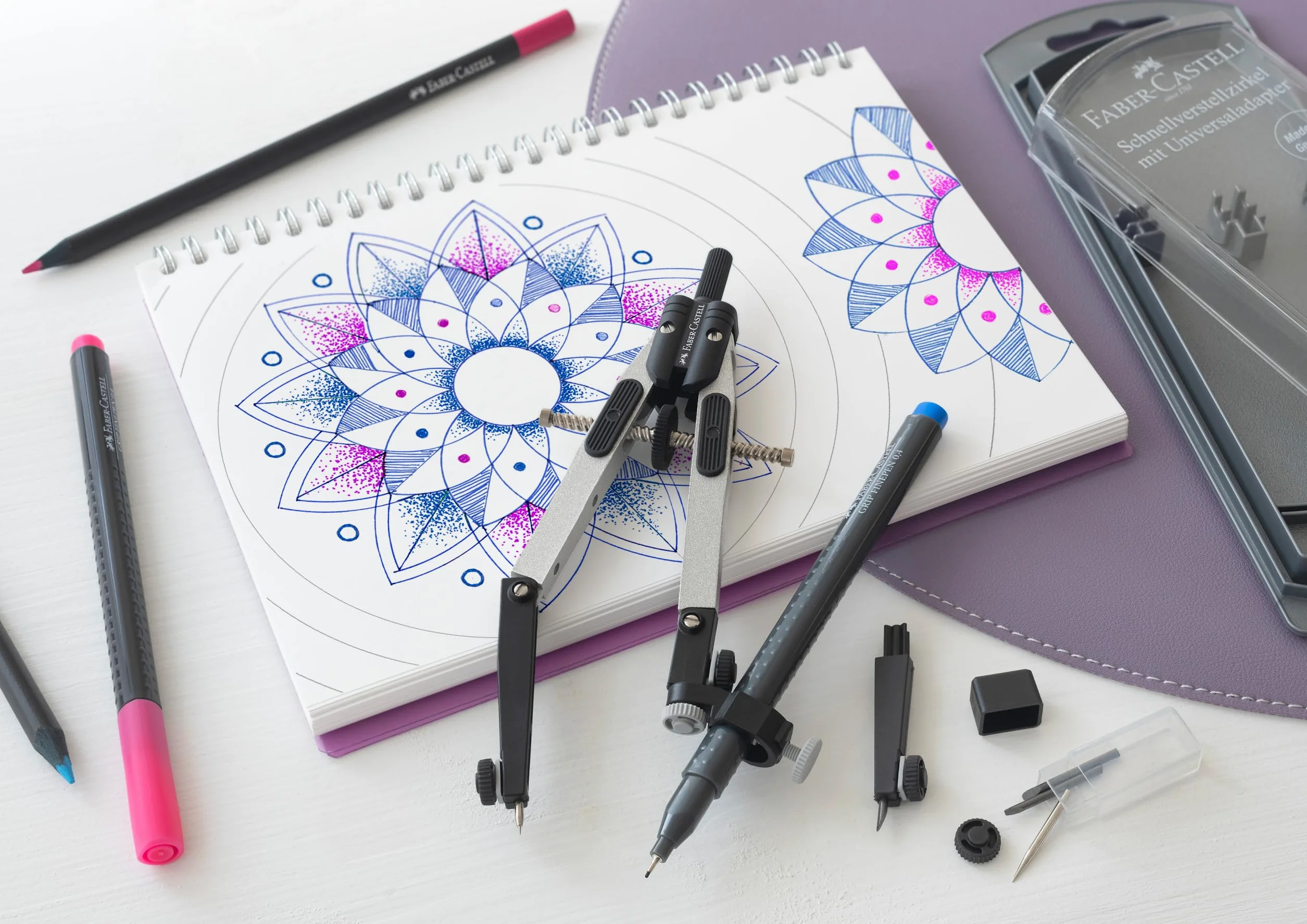 FABER-CASTELL Compás de Ajuste Rápido con Tornillo Central, Brazos Articulados y Accesorios