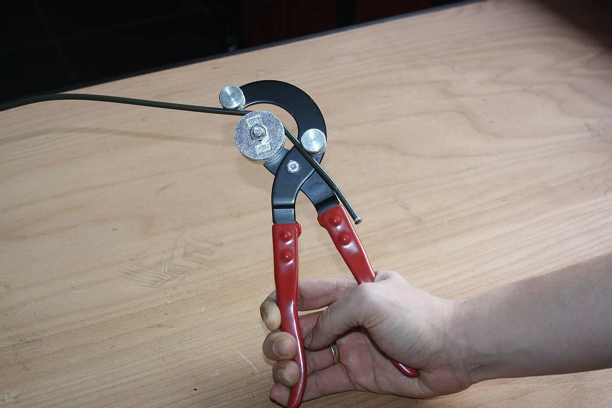 KS Tools 120.1003 Alicate de flexión de las tuberias de frenos