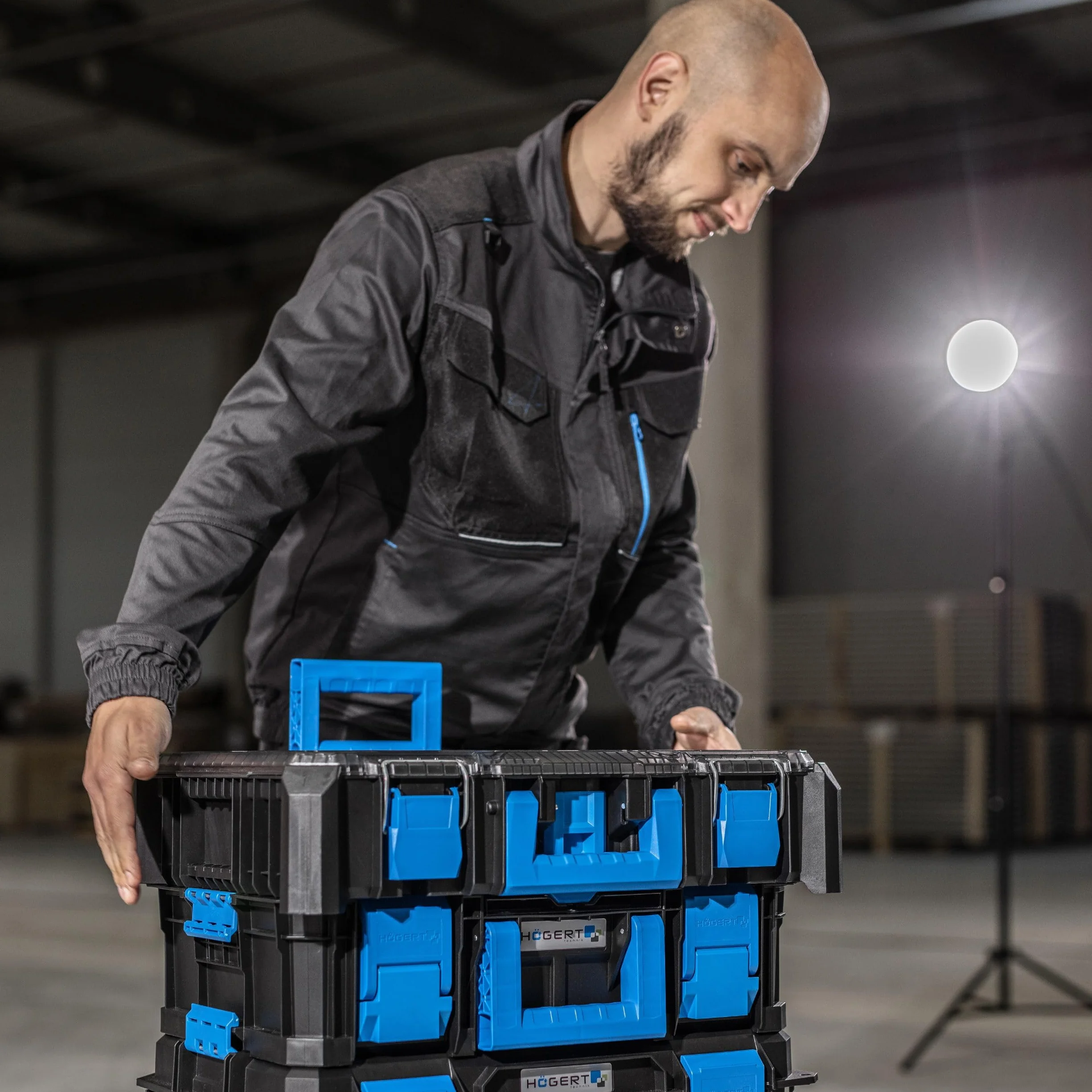 Högert Technik - Set de Cajas 4 en 1 HT7G500, Caja Herramientas con Ruedas, Resistente a Daños, Maletin Herramientas a Prueba de Polvo, Cierres Robustos de ABS, Estructura Modular