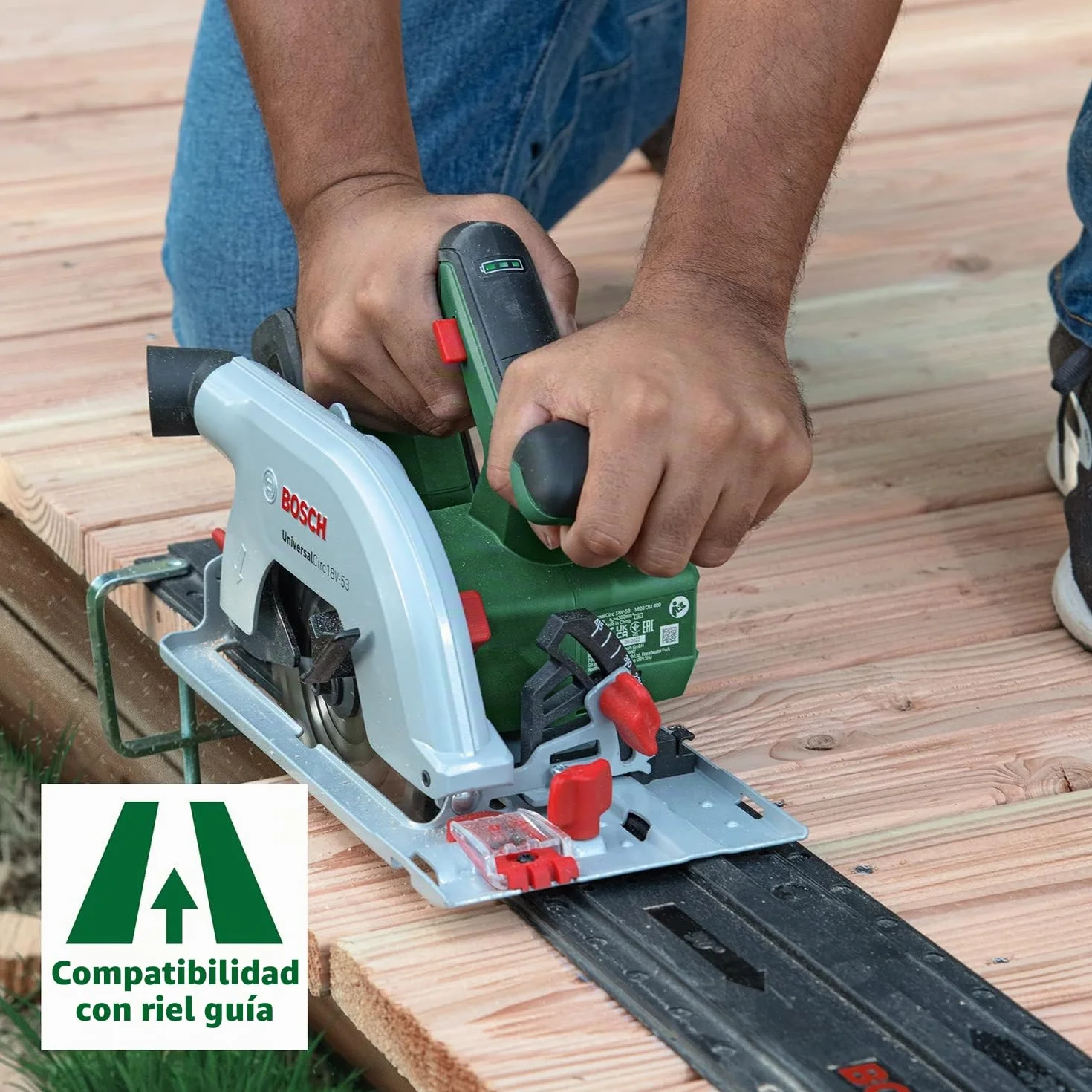 Bosch sierra circular a batería UniversalCirc 18V-53 (para serrar con precisión en madera; profundidad máx. de corte: 53 mm; sistema de 18 V; no incluye la batería)