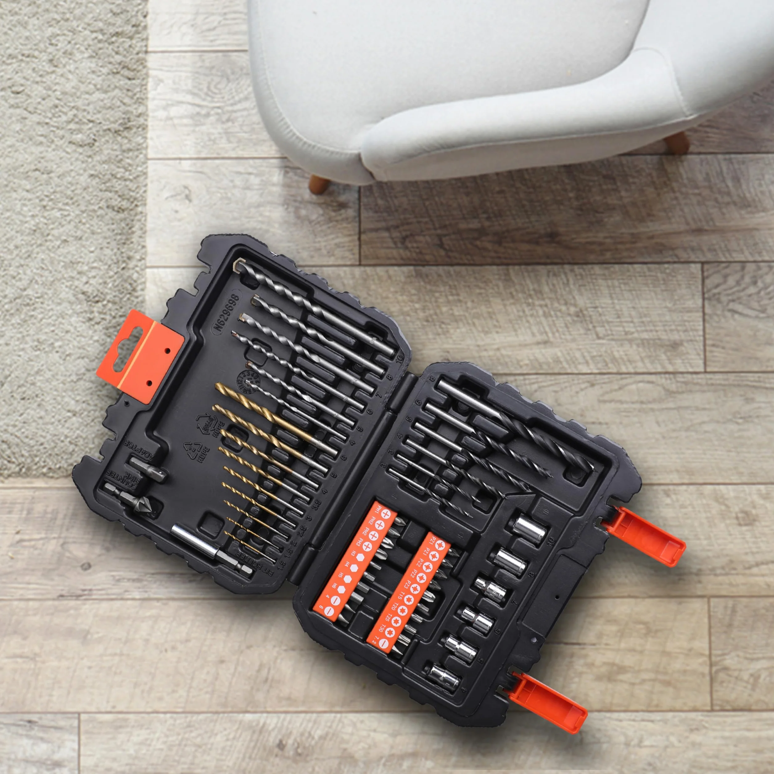 BLACK+DECKER Set de 50 Piezas para Atornillar y Taladrar: Brocas para Metal, Mampostería y Madera, Puntas de Atornillar, Llaves de Vaso, Adaptadores, Maletín Incluido,A7188-XJ