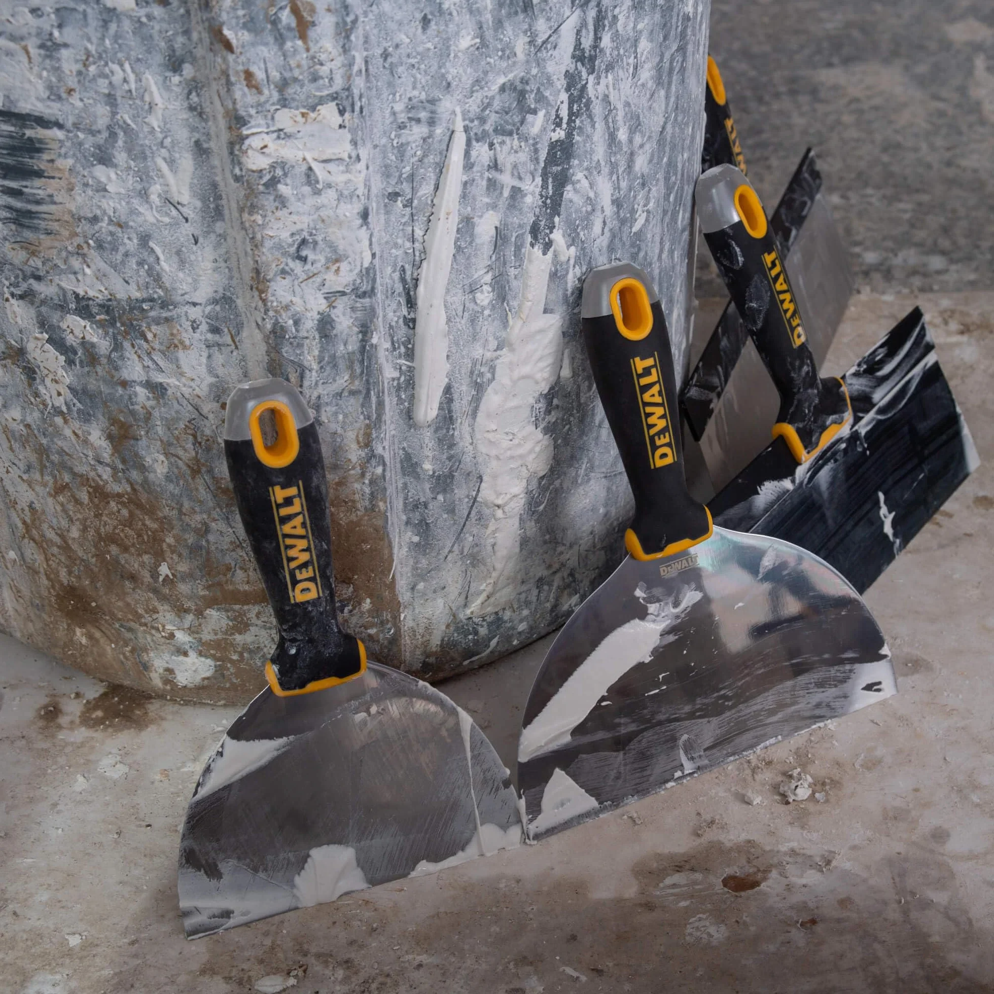 DEWALT Cuchillo de masilla de 25,4 cm | Acero inoxidable con mango de agarre suave | DXTT-2-146