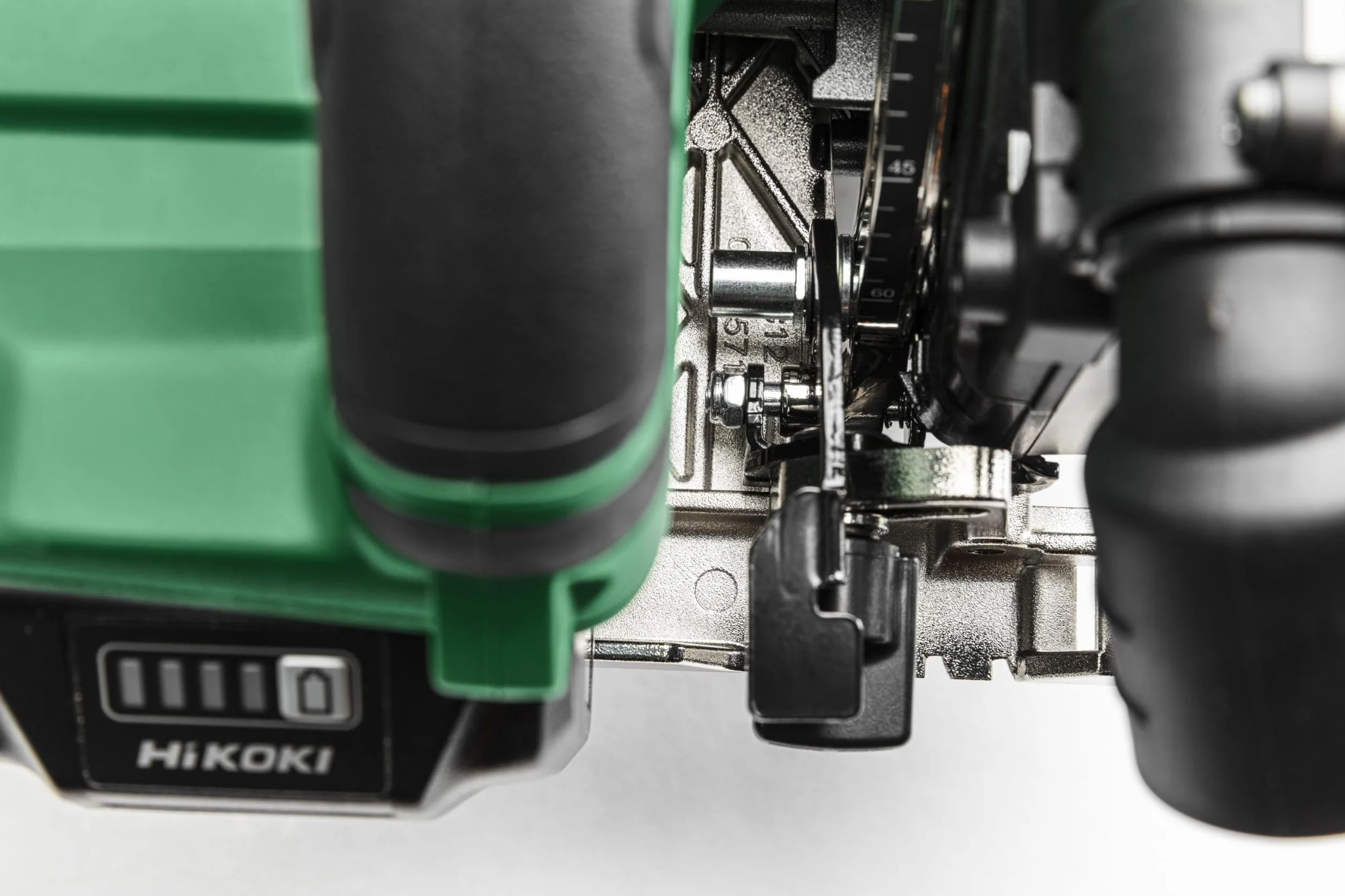 HiKOKI C3606DB Sierra Circular a Batería, 36V, Motor Brushless, Ø 165 mm | Sin batería ni cargador, corte 66 mm a 90°, función automática, LED doble, incluye maletín HSC IV y guía paralela