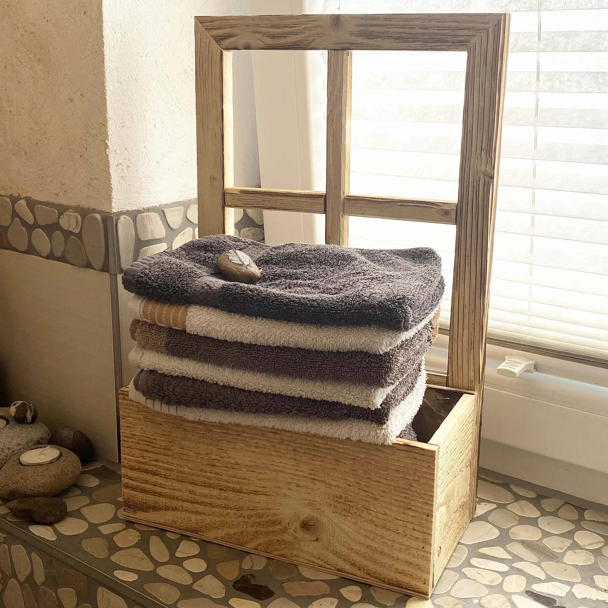 UNUS Ventana de madera con banco de plantas, decoración de madera envejecida flameada, 2 unidades