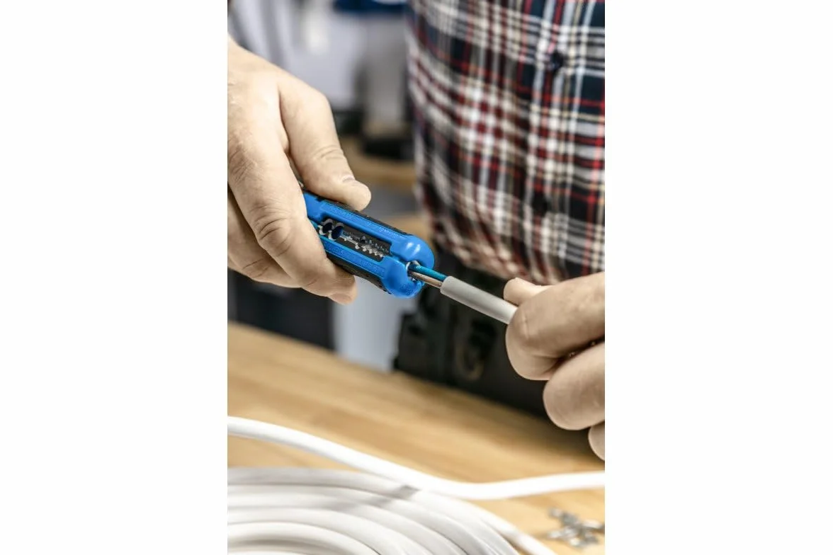 Högert Technik Herramienta pelacables profesional de 122 mm, universal, 0,5 – 6,0 mm, herramienta electricista, pelacables