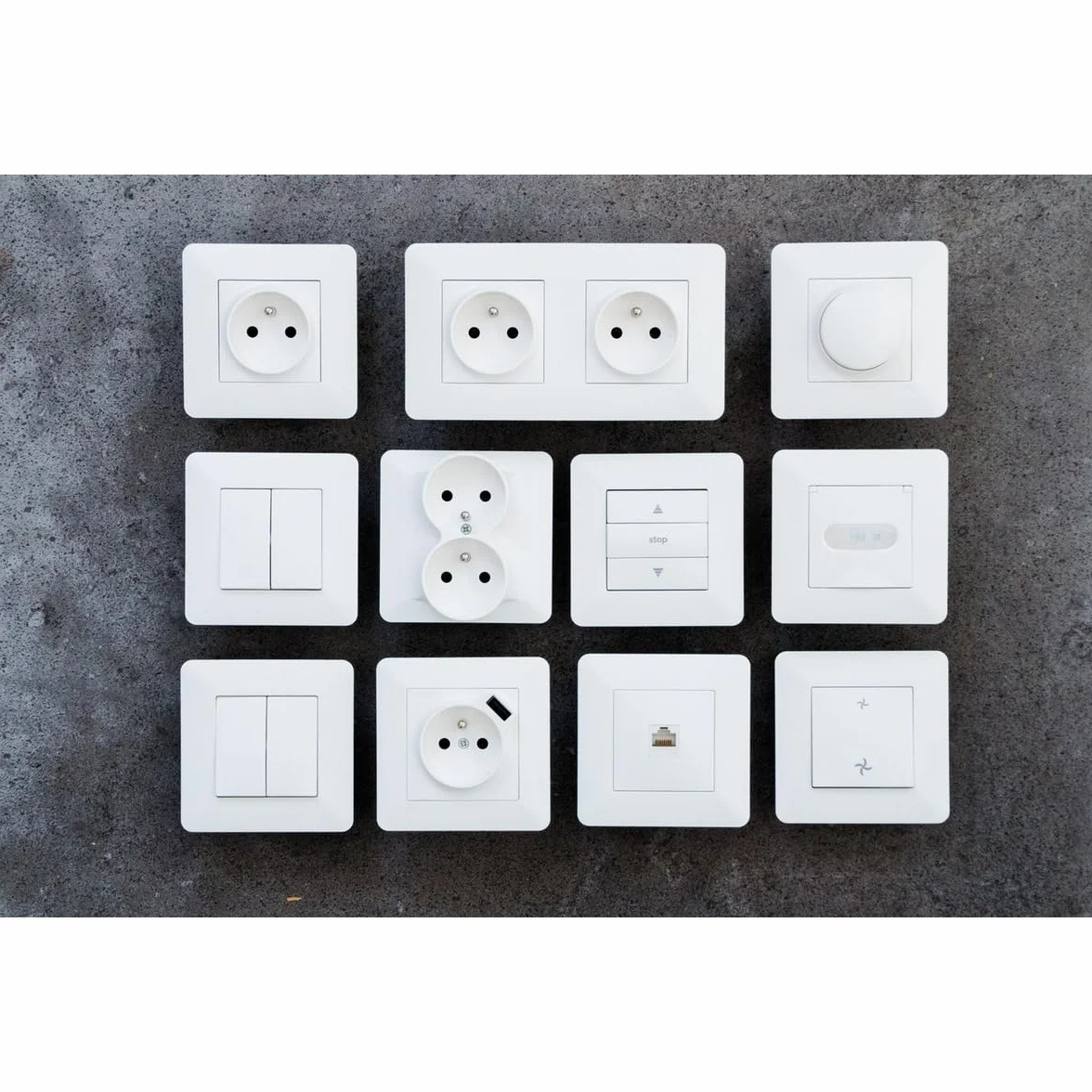 Zenitech - Toma de TV Ø9,52 mm - Equipamiento Empotrado - Motor Compacto para Fácil Cableado, Frontal Ajustable - Compatible con Caja de Empotrar - Placa 86 x 86 mm - Blanco