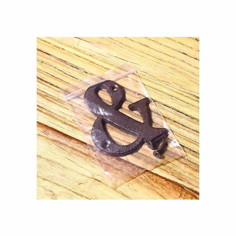 ausuky 1x Placa de Hierro Forjado Negro Envejecido para Puerta de Casa y Garaje, Letras Alfabeto y Números (E)