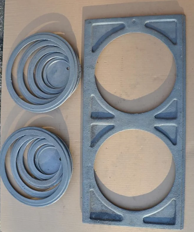 SEZAM Placa de fundición para horno con 2 agujeros, 68 x 32 cm, placa de carbón de hierro fundido gris