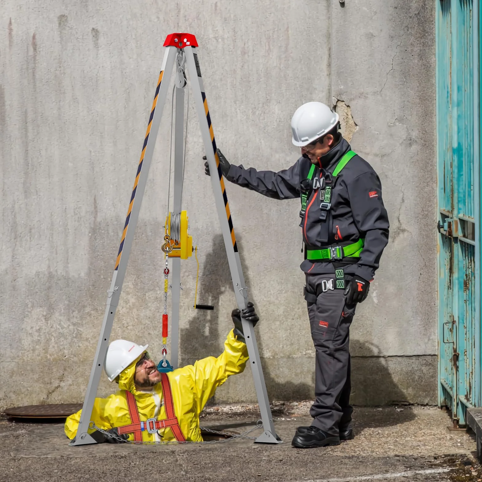 VEVOR Kit de trípode para espacios confinados, trípode de rescate de 2500 lbs, patas de 1,6 a 2,45 m, cable de 30 m, protección contra caídas de 32,8', arnés, bolsa de almacenamiento