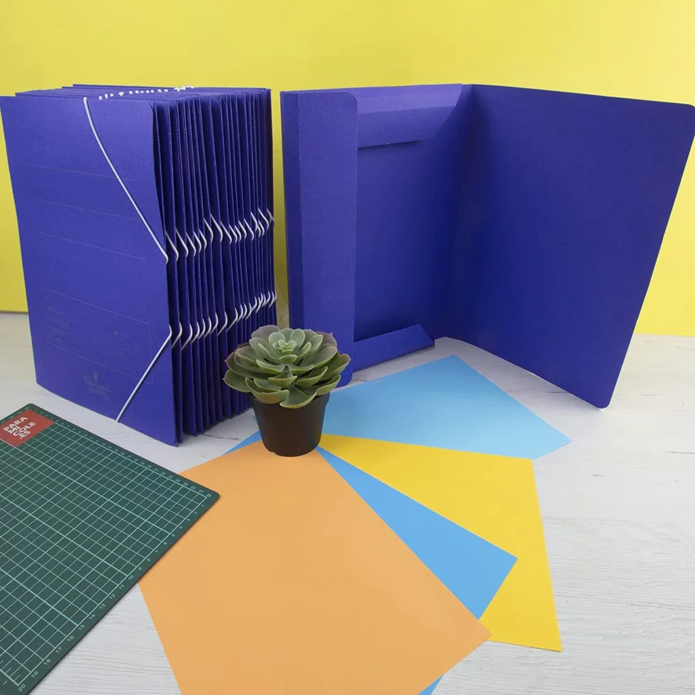 Carpetas de cartón A4 azul con solapas y goma elástica Pack de 20