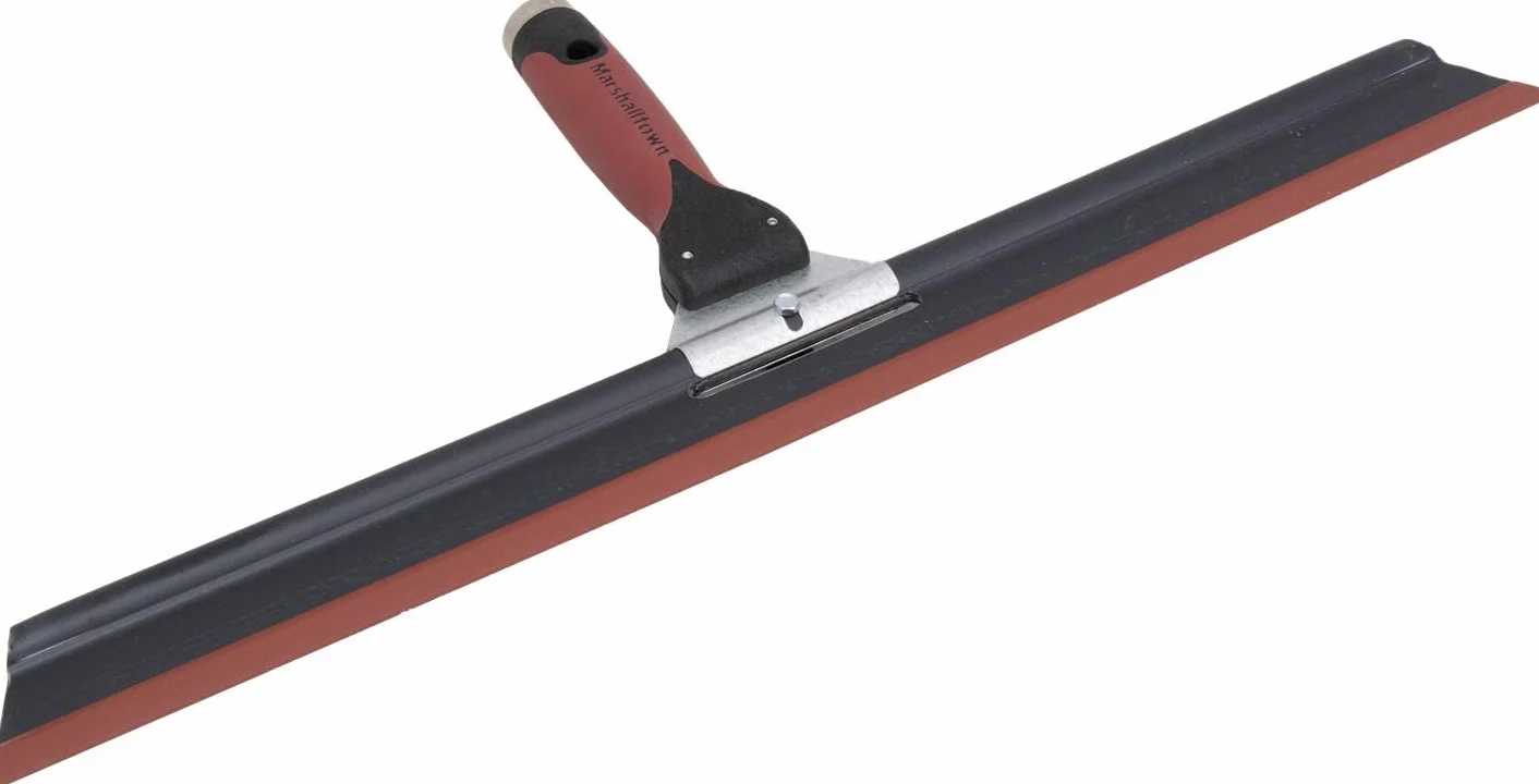 Fratasadora Marshalltown con ángulo de inclinación ajustable, con goma flexible, ancho de la fratasadora: 457 mm