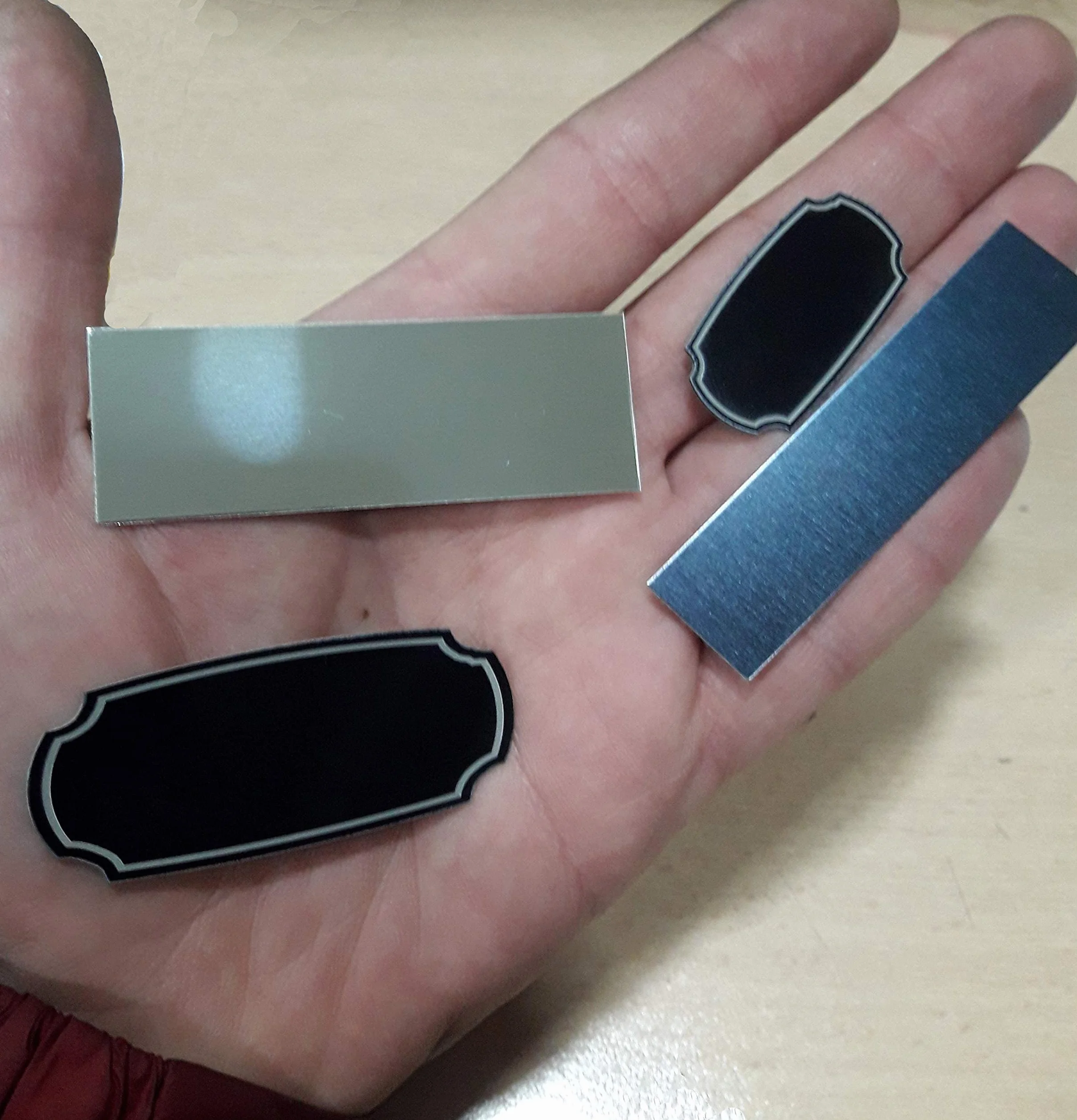 Placas para buzón - Chapa buzón personalizada - Etiquetas buzon - Placas para buzón de metal aluminio negro y gris