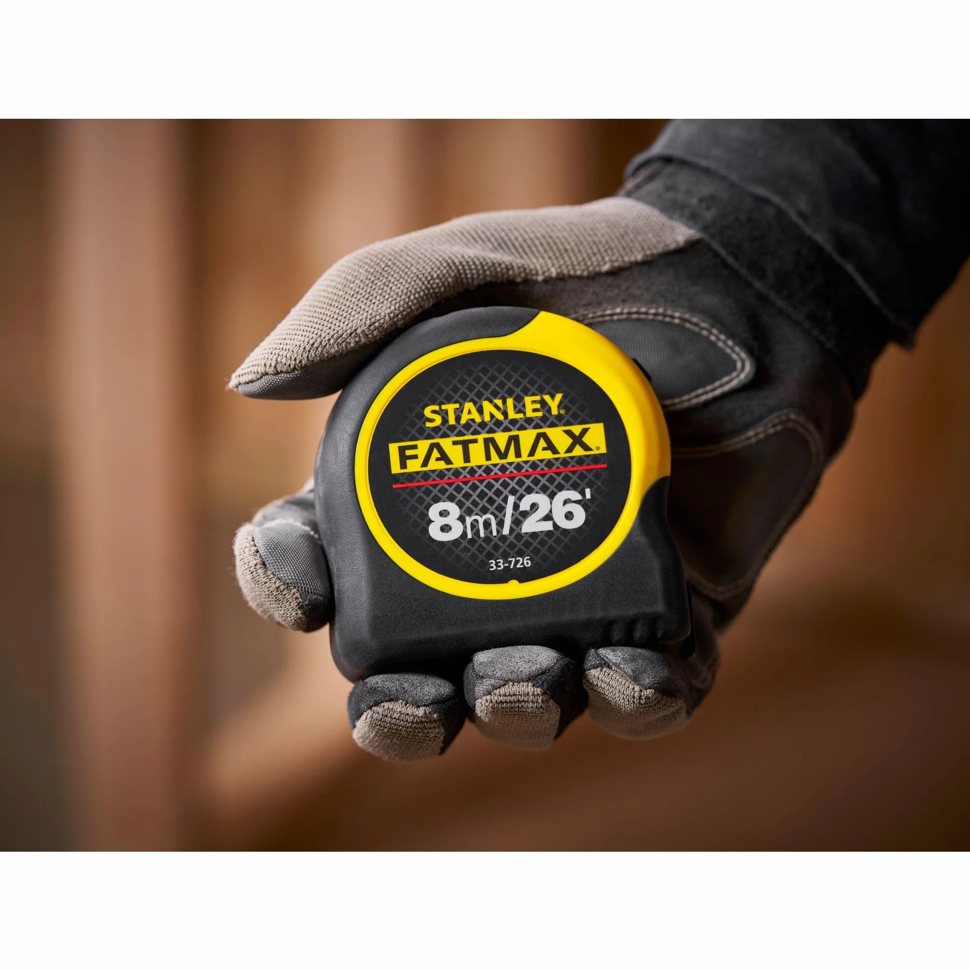 STANLEY FATMAX Flexómetro Blade Armor, Cinta metríca de largo 8m x ancho 32mm, Caja Bimateria Antideslizante, Recubrimiento Mylar antiabrasión y anticorrosión, 0-33-726
