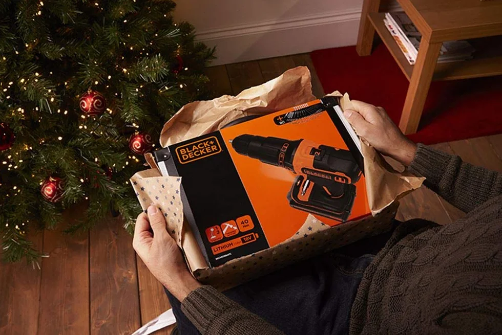 BLACK+DECKER Kit Taladro Percutor 18V, Luz LED, Velocidad Variable, con 2 Baterías de Litio de 1.5Ah, Cargador, con 80 Accesorios y Maletín, BDCHD18BAFC