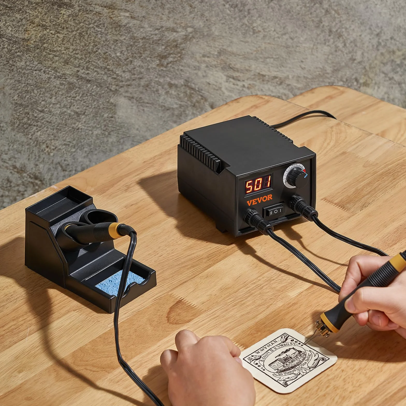 VEVOR Kit de Pirograbado de Madera 200~700°C Máquina de Pirograbado Profesional Ajustable Pantalla Digital con 2 Puertos 2 Bolígrafos 23 Puntas de Alambre de Metal para Madera, Cuero, Corcho, Calabaza